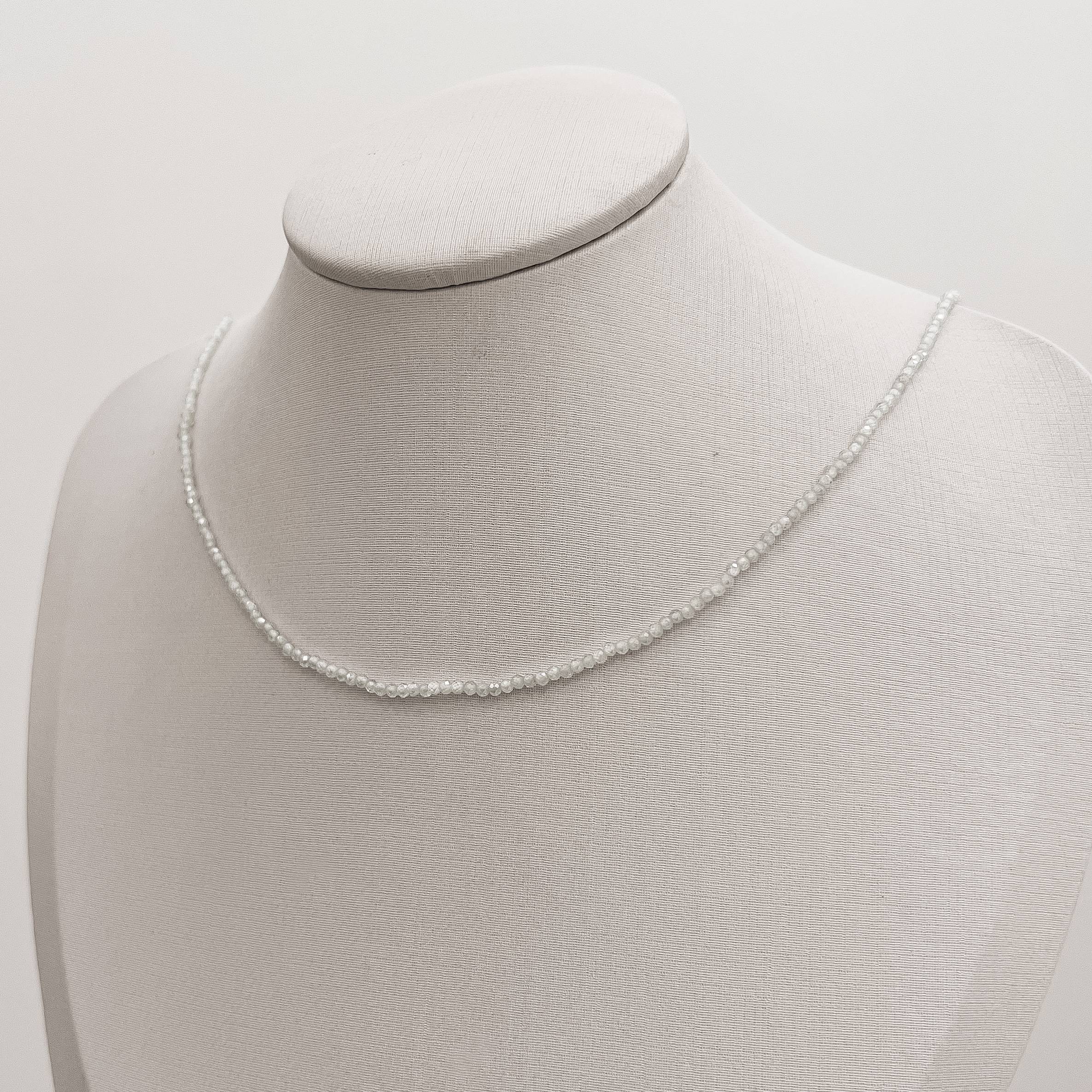 Imagem Secundária Choker zircônia redonda facetada off white 2mm com alongadora