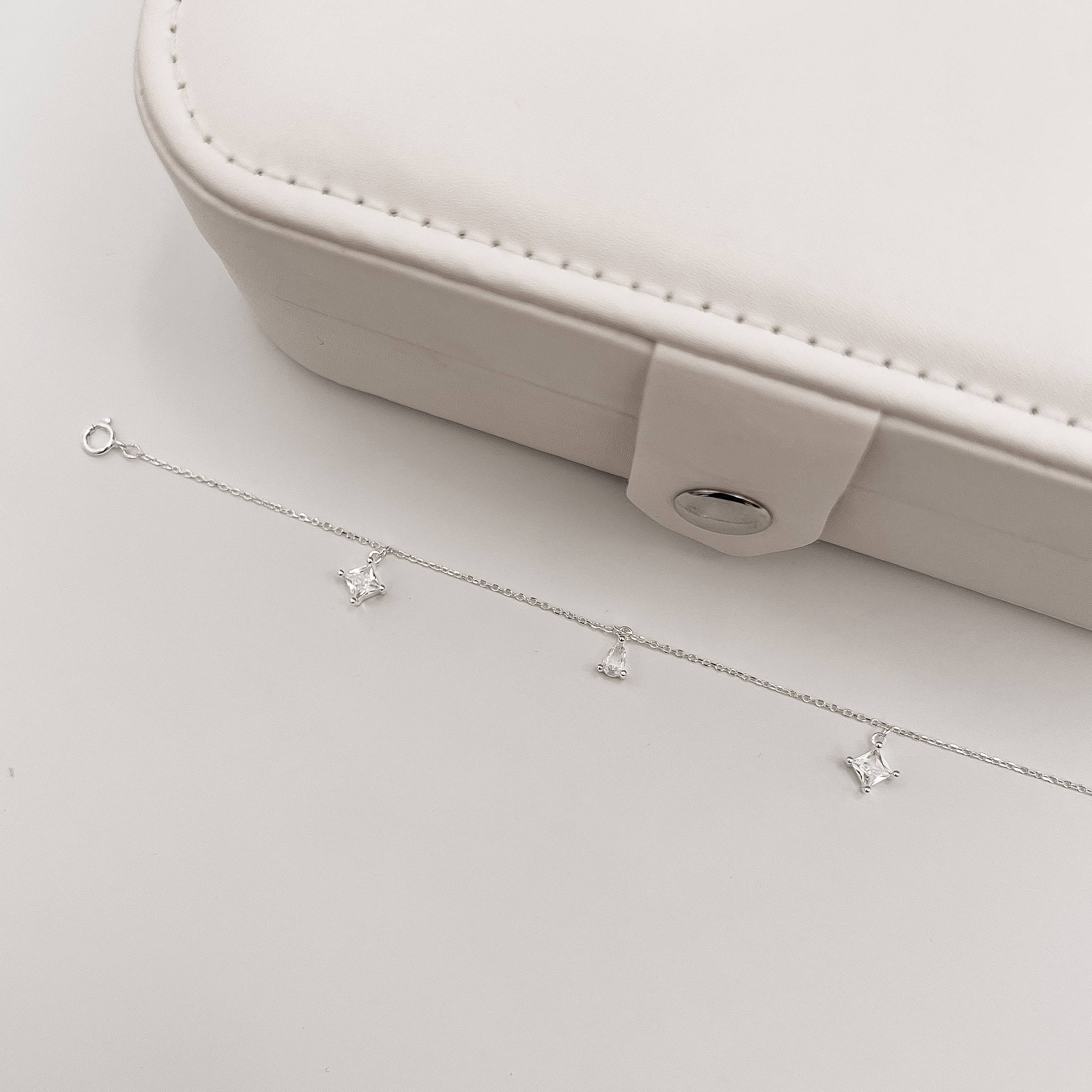 Pulseira pingentes zircônias losango e gota 6mm