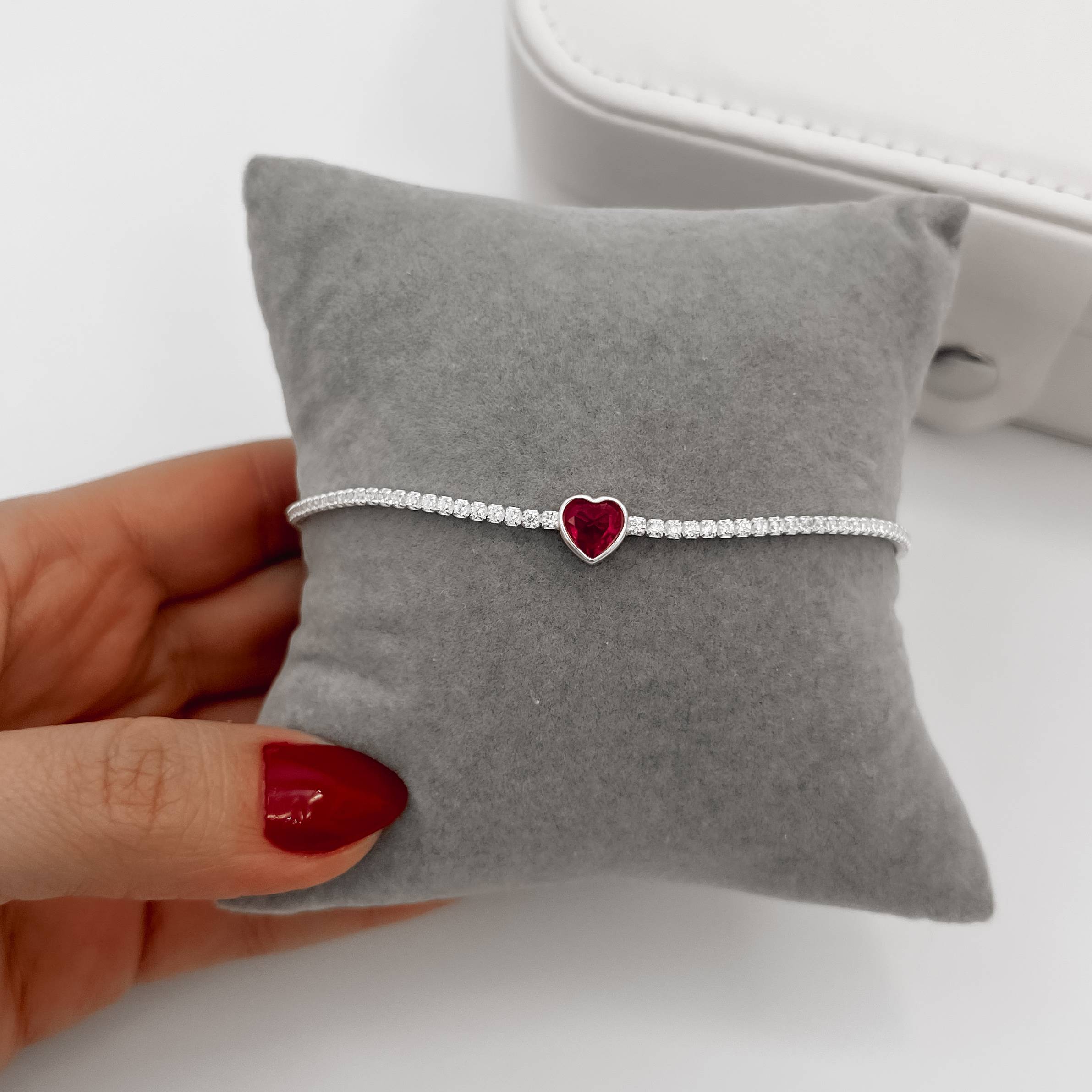 Pulseira Riviera 1.9 com zircônia coração rubi 16cm com alongadora