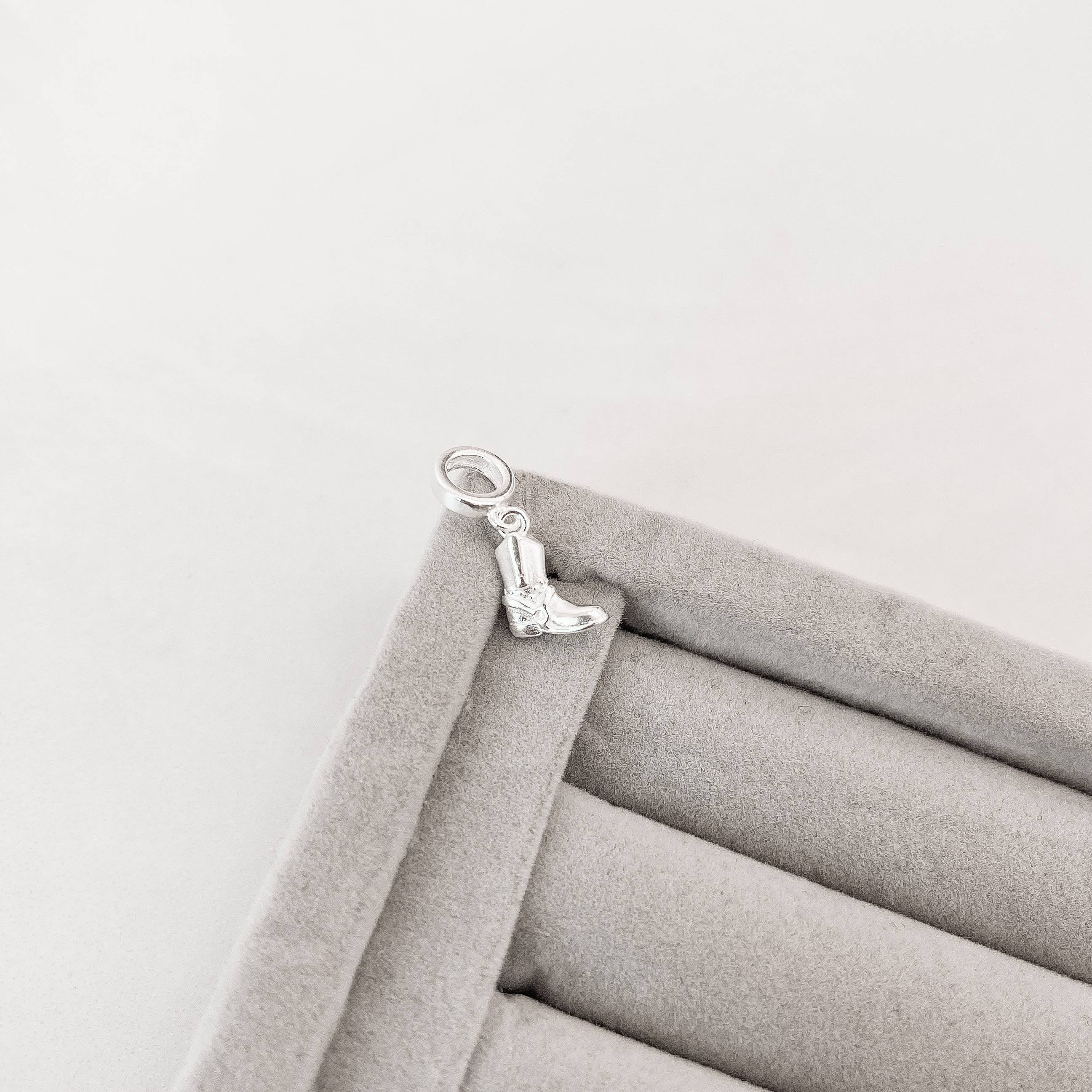 Berloque pingente bota 10mm