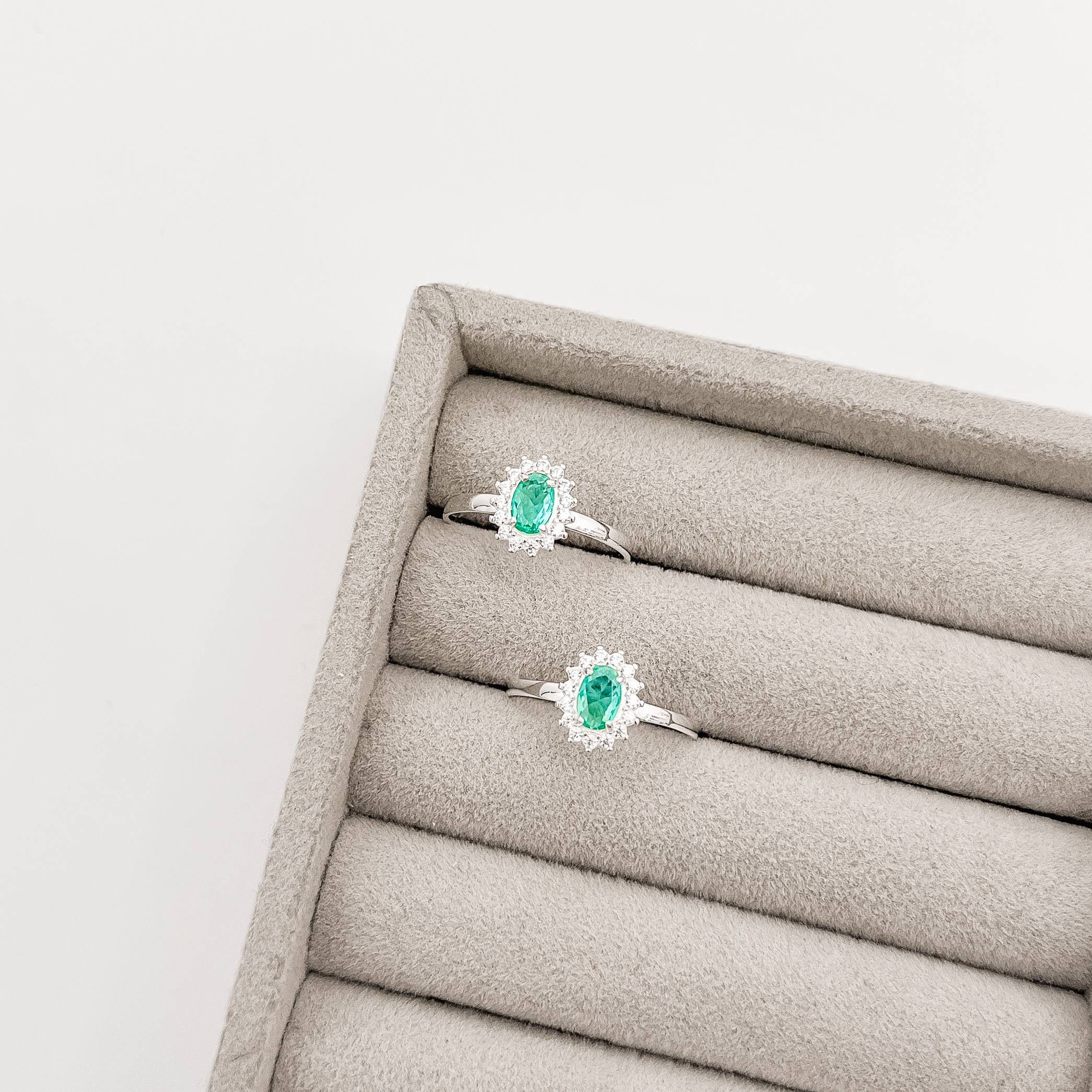 Imagem Secundária Anel zircônia oval acqua com cravejado