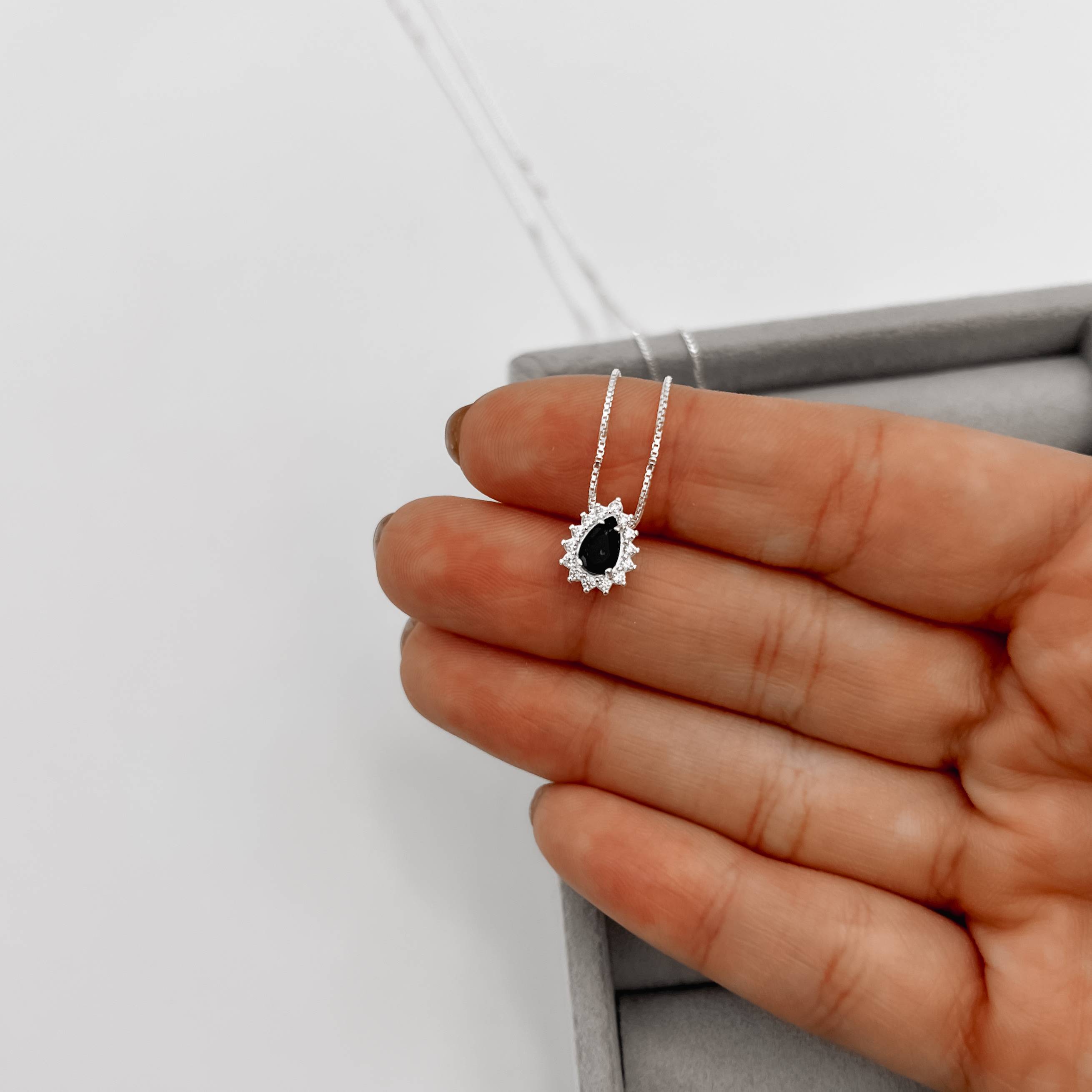 Imagem Secundária Colar zircônia gota ônix com cravejado 10mm 45cm