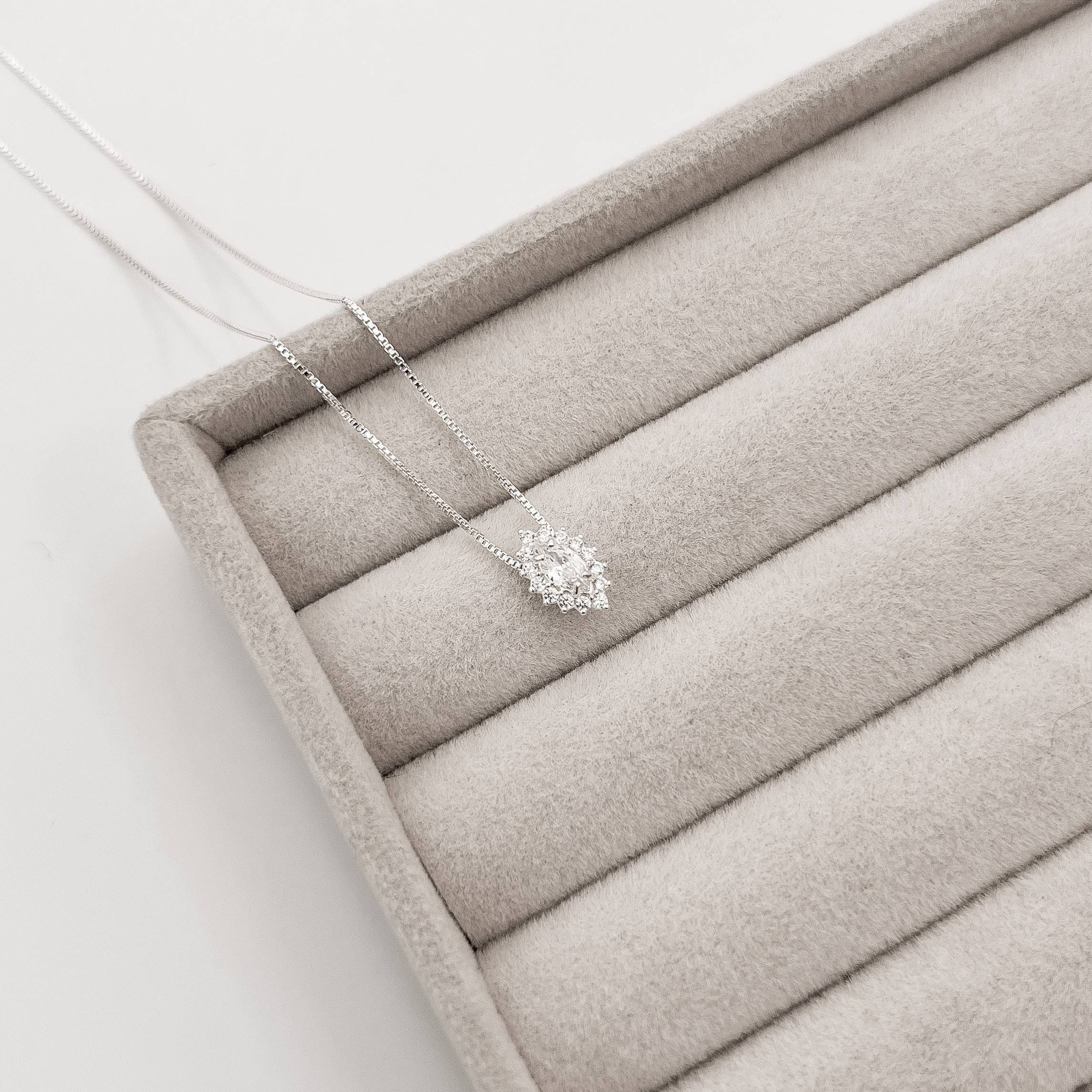 Imagem Secundária Colar zircônia navete com cravejado 10mm 45cm