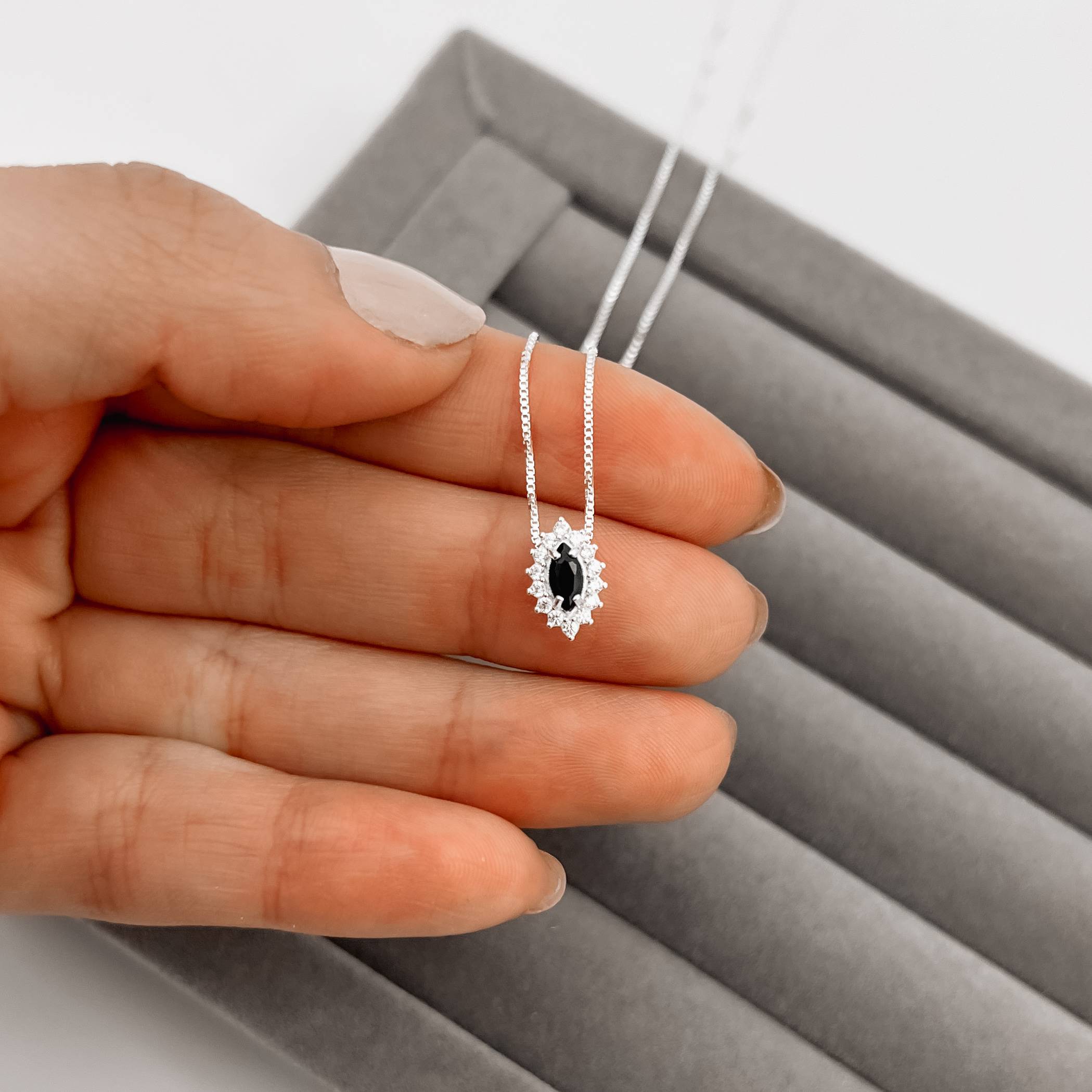 Imagem Colar zircônia navete ônix com cravejado 10mm 45cm