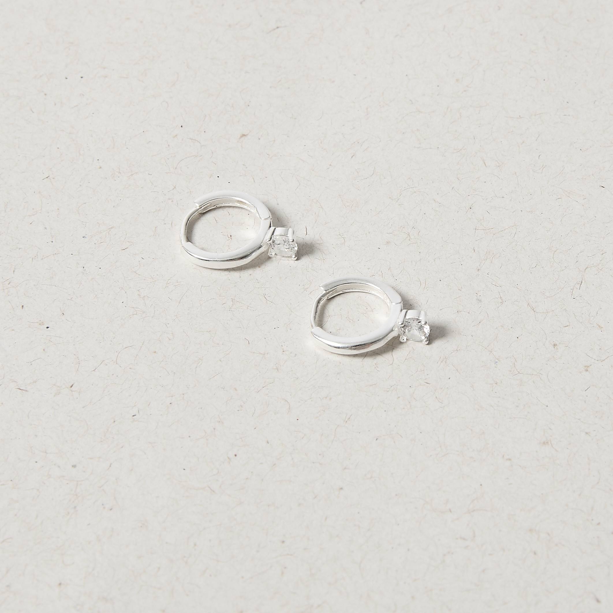 Imagem Argola click detalhe zircônia 12mm 