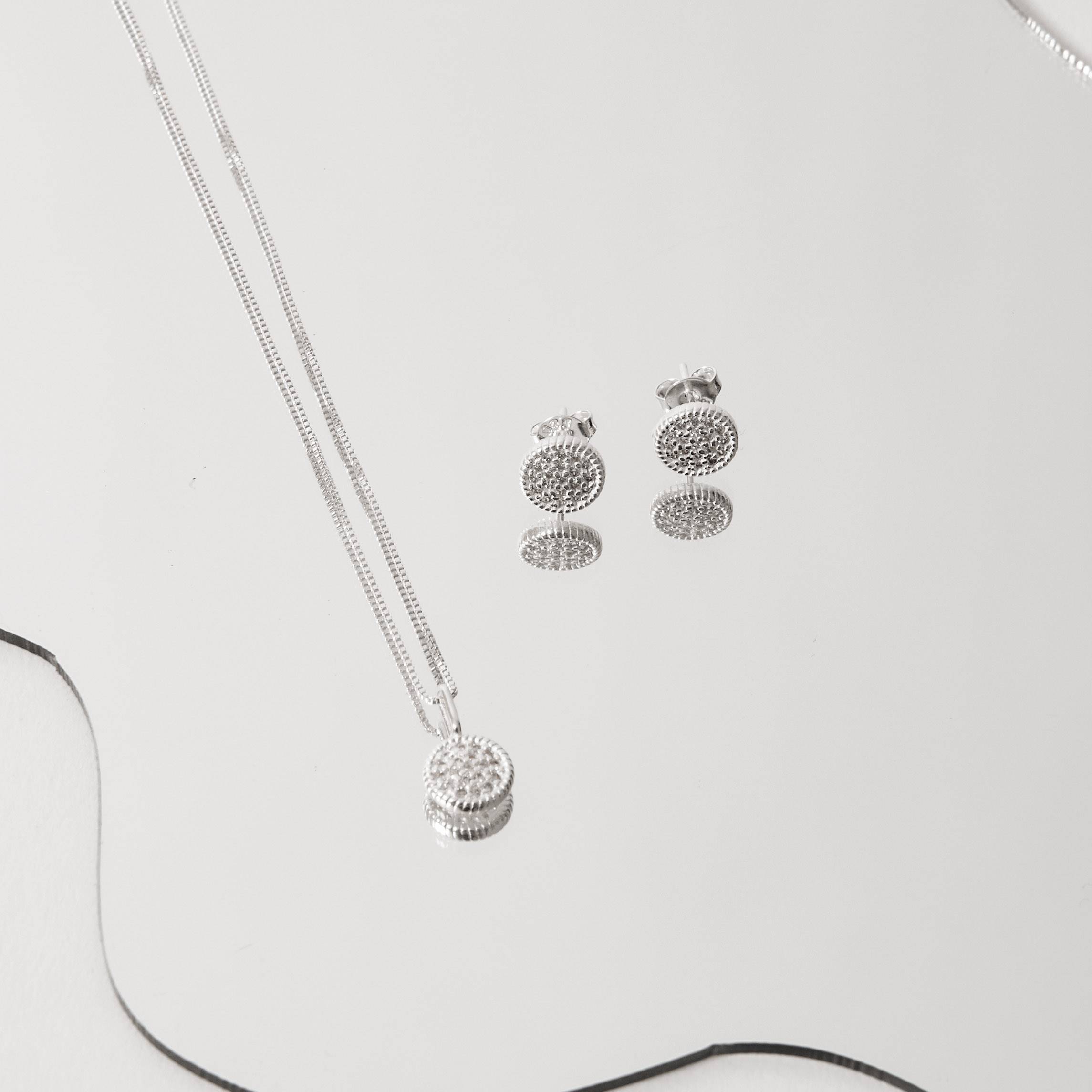 Conjunto brinco e colar botão cravejado 8mm 40cm