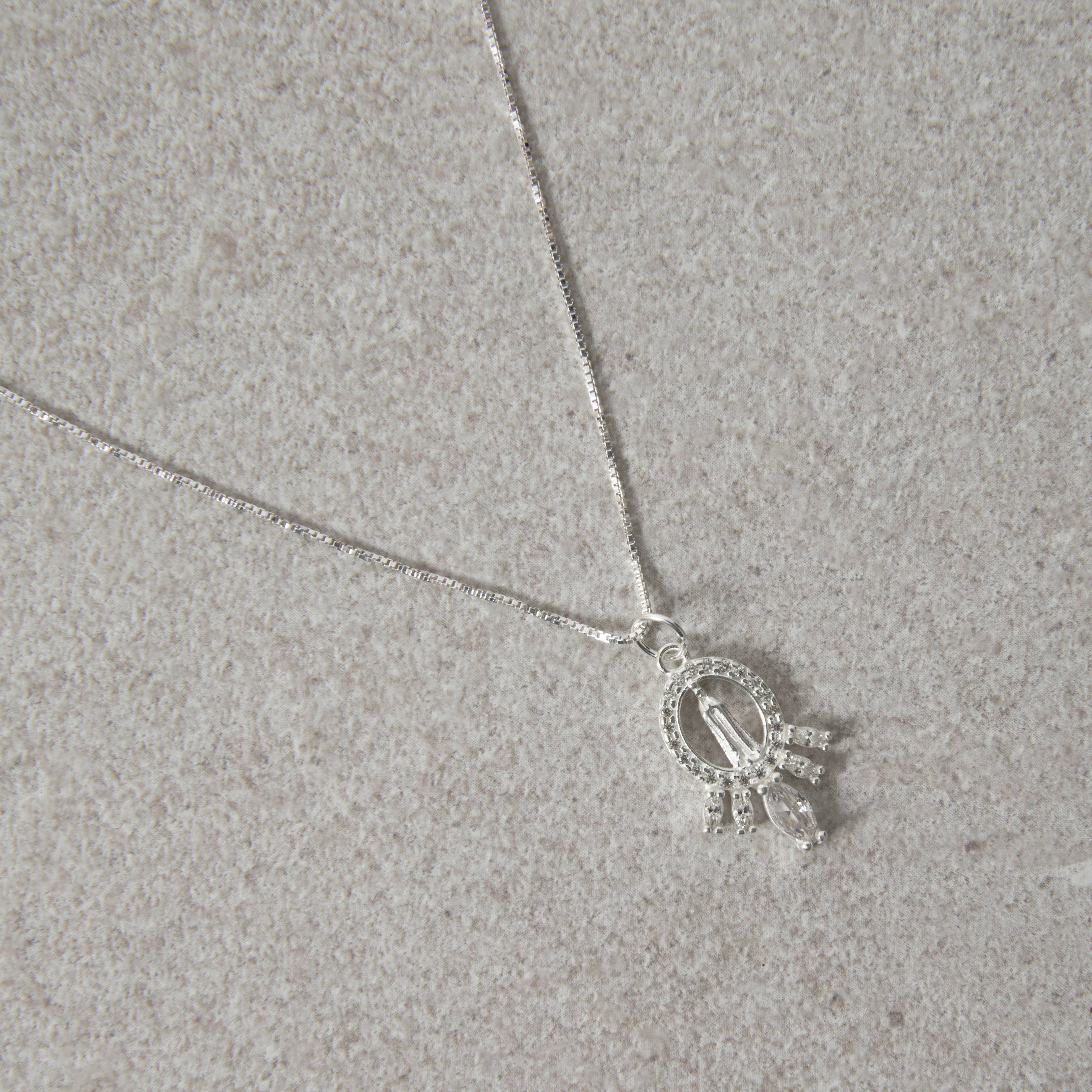 Imagem Secundária Colar pingente medalha Nsa. Sra. de Fátima com zircônias 17mm 45cm