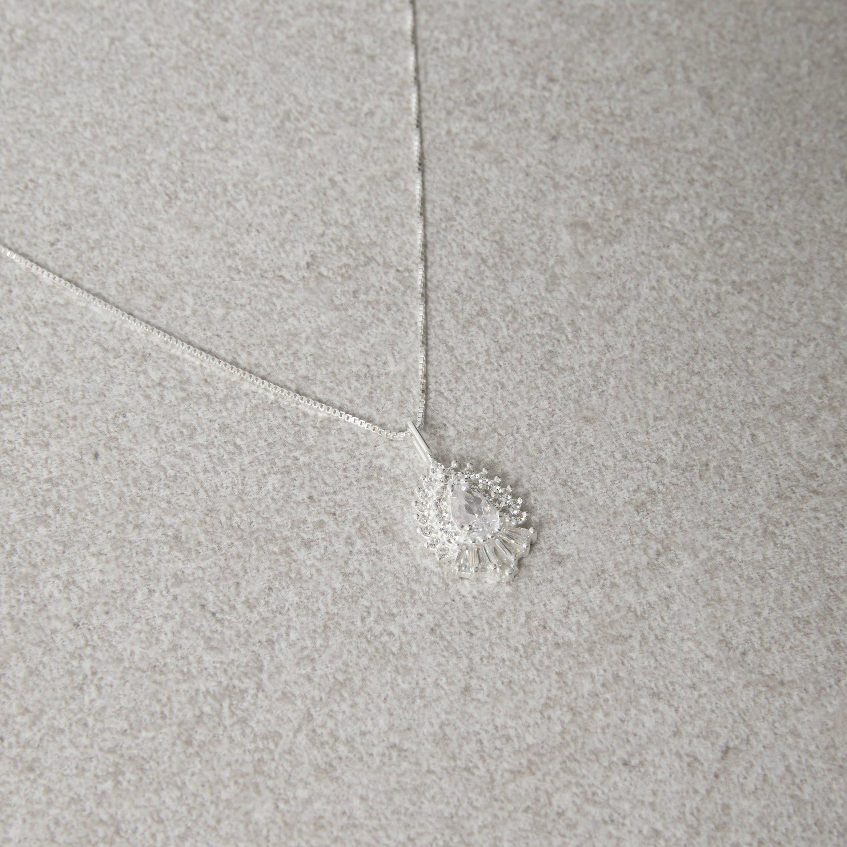 Imagem Secundária Colar pingente gota toda cravejada 15mm 45cm