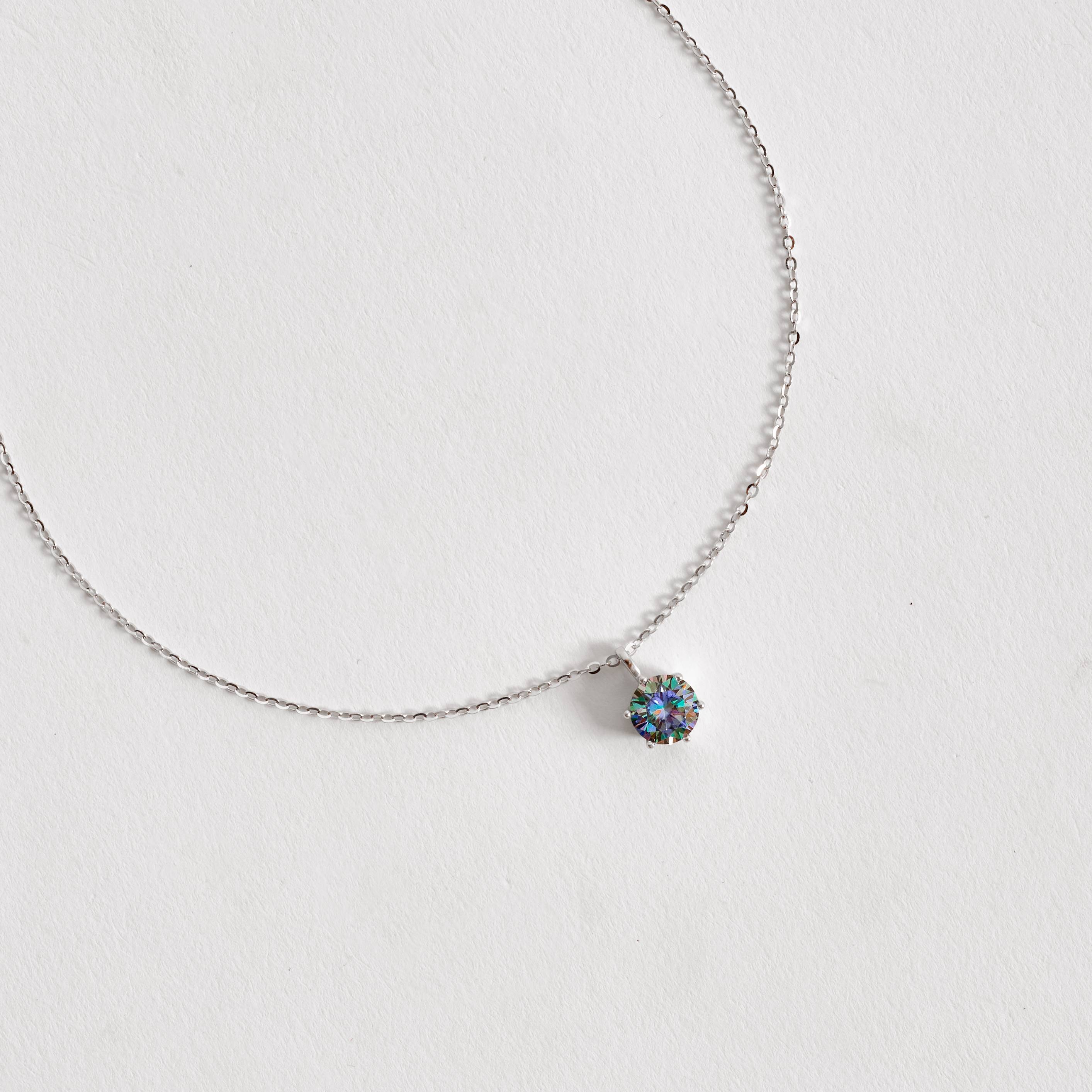 Imagem Secundária Colar pingente moissanite rainbow green 6.5mm corrente cadeadinho 45cm ródio