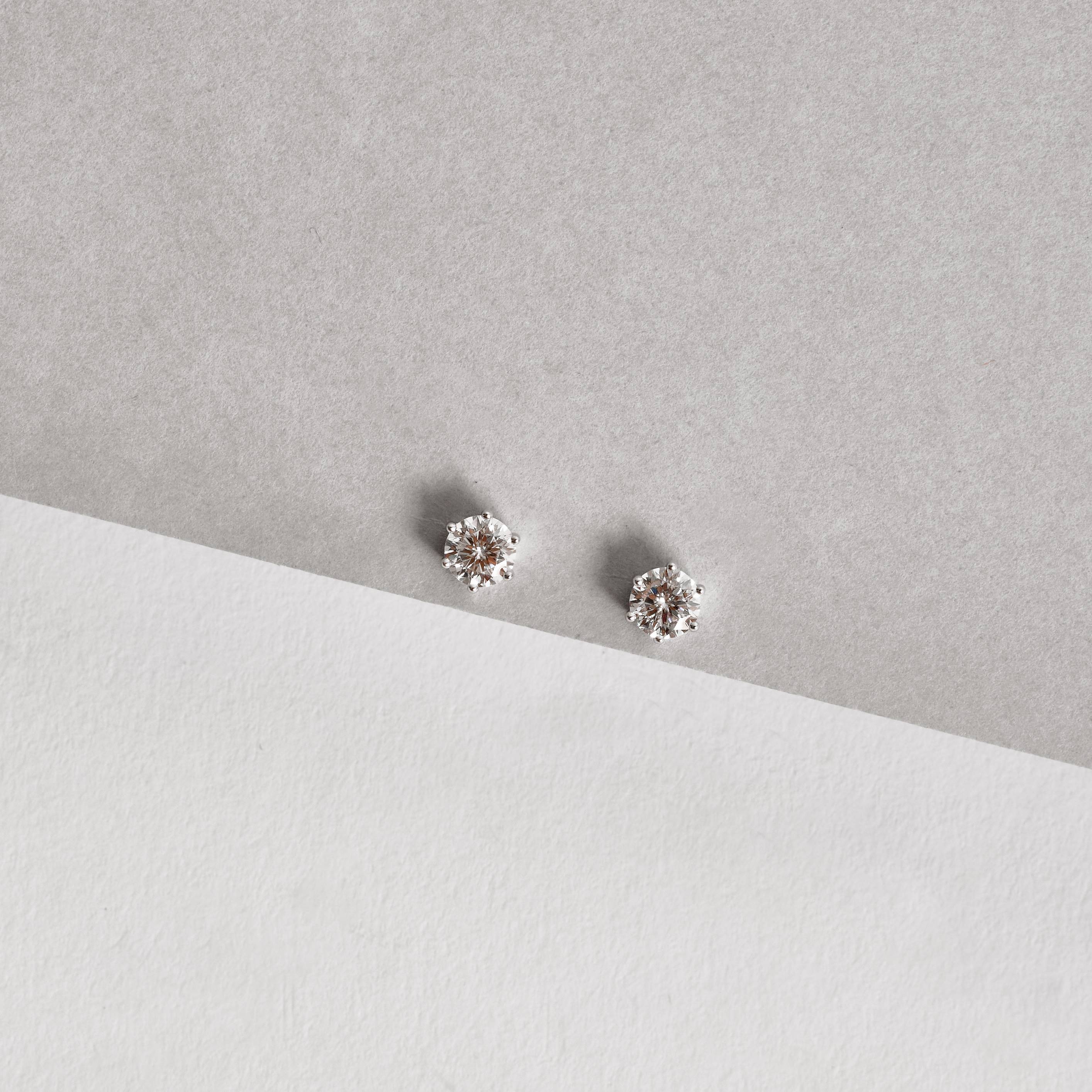 Imagem Brinco moissanite redondo cristal 5mm ródio