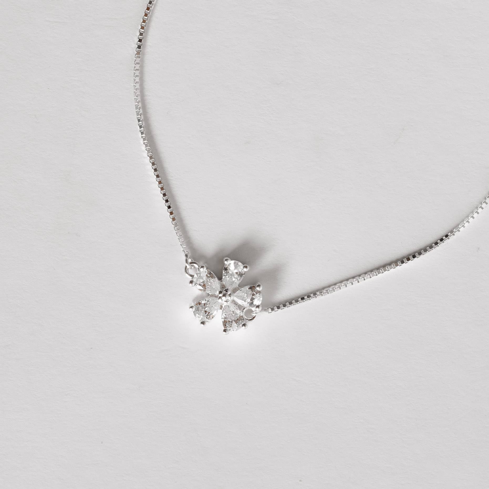 Imagem Secundária Pulseira entremeio flor cravejada cristal 11mm 16+4cm