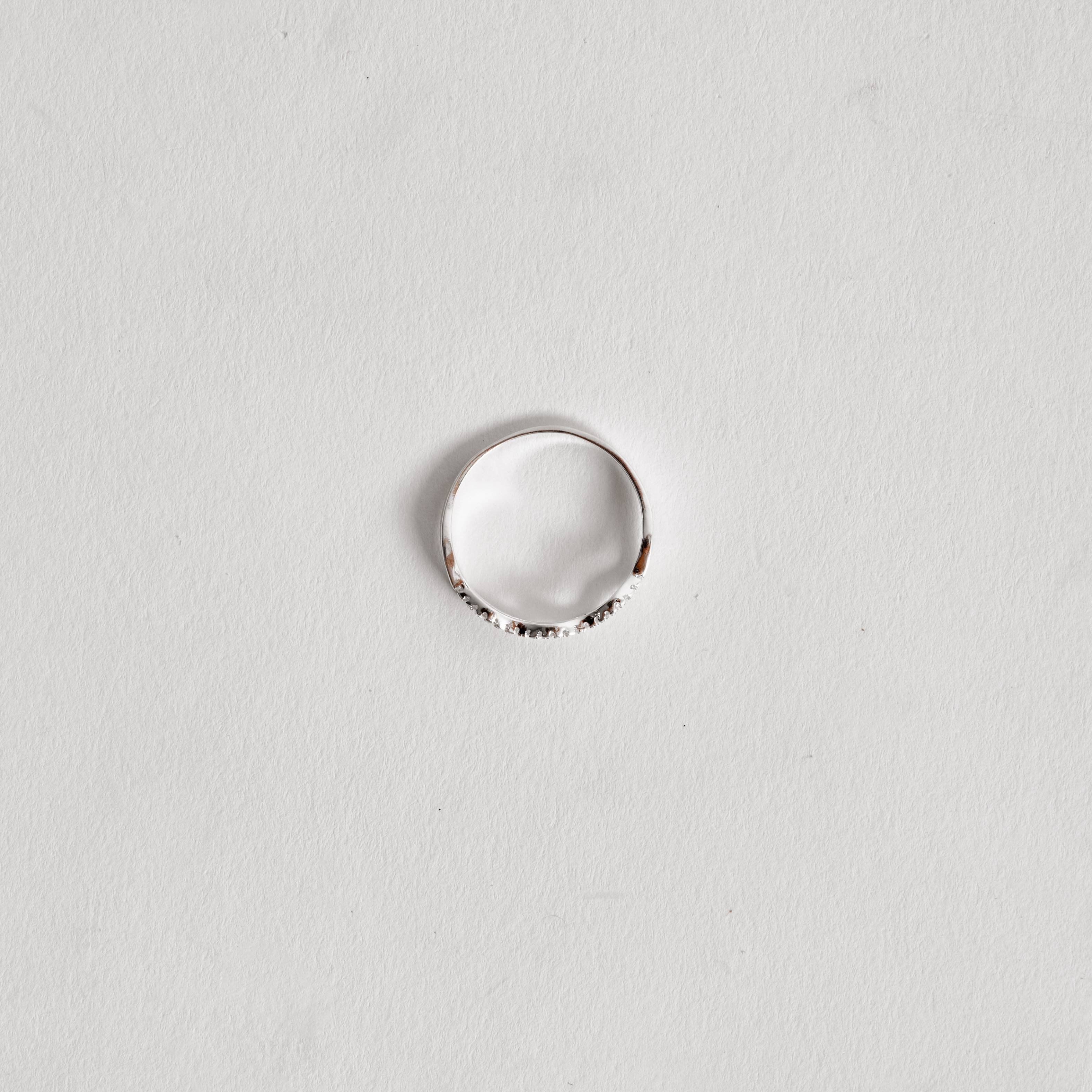 Imagem Secundária Anel fio duplo ondulado cravejado