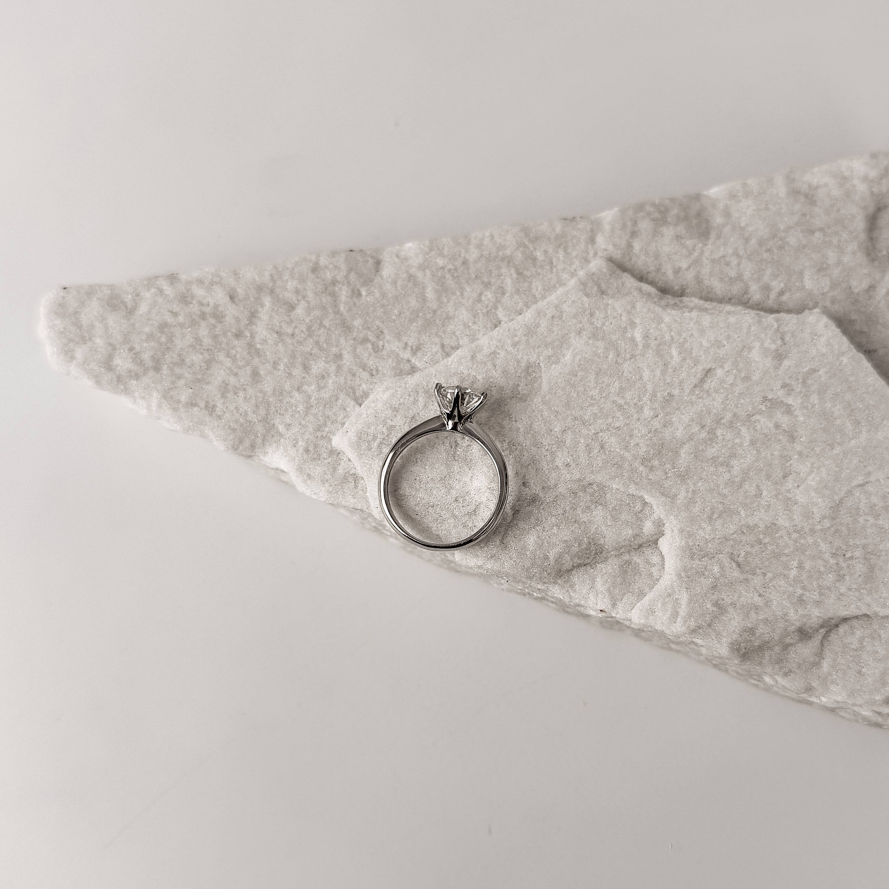 Imagem Secundária Anel solitário moissanite 7mm ródio