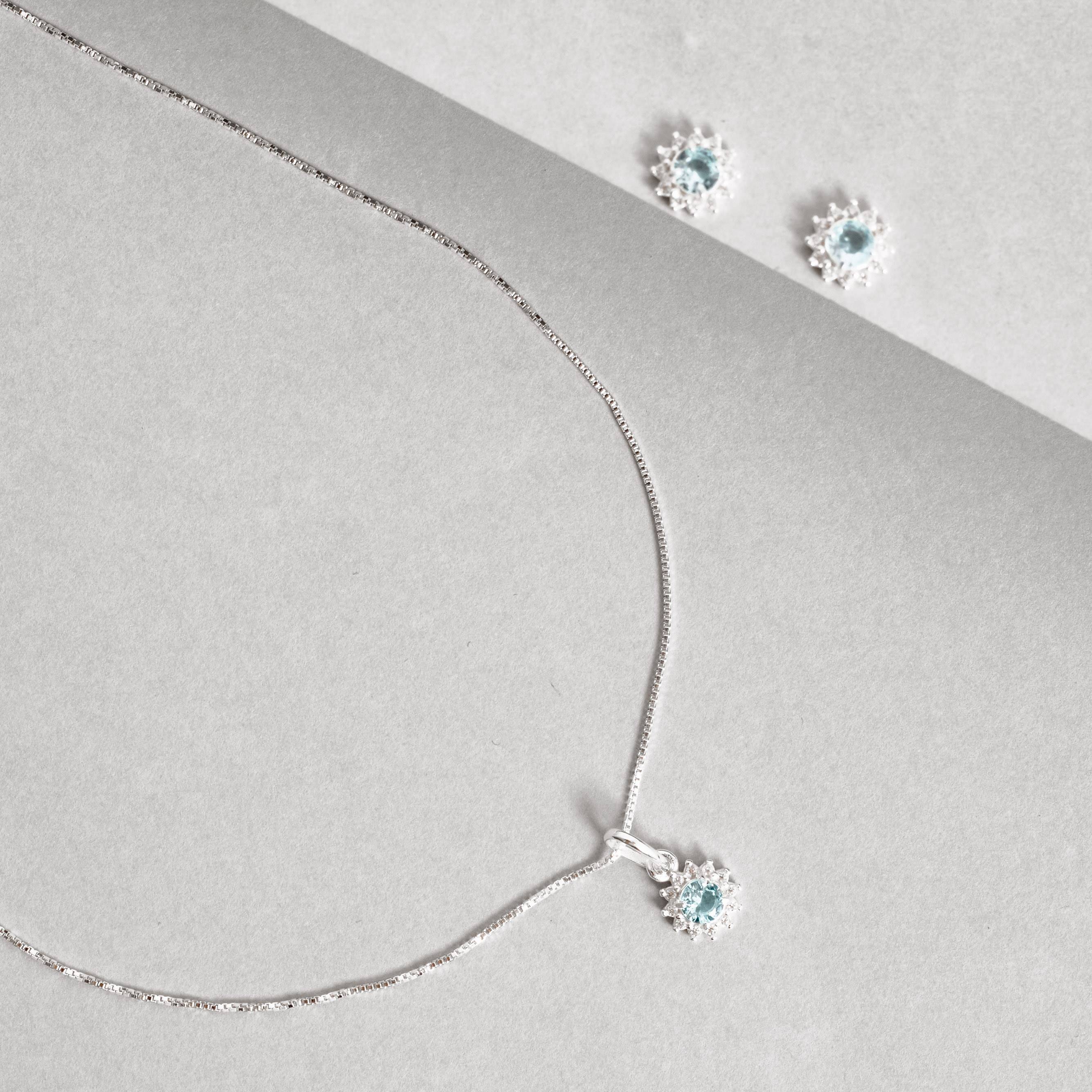 Conjunto brinco e colar zircônia redonda azul claro com cravejado 7mm 45cm