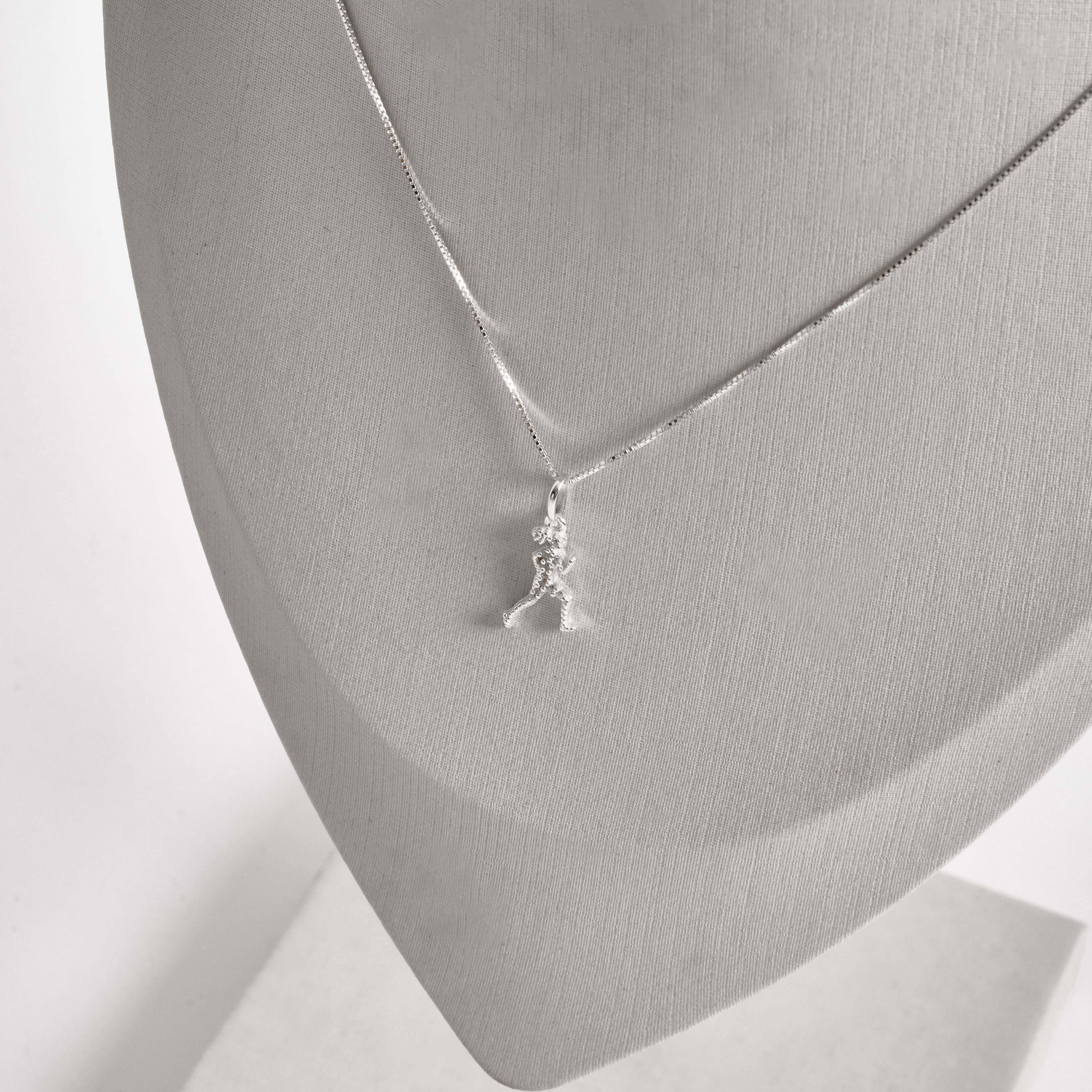 Imagem Colar pingente corredora cravejada 15mm 45cm