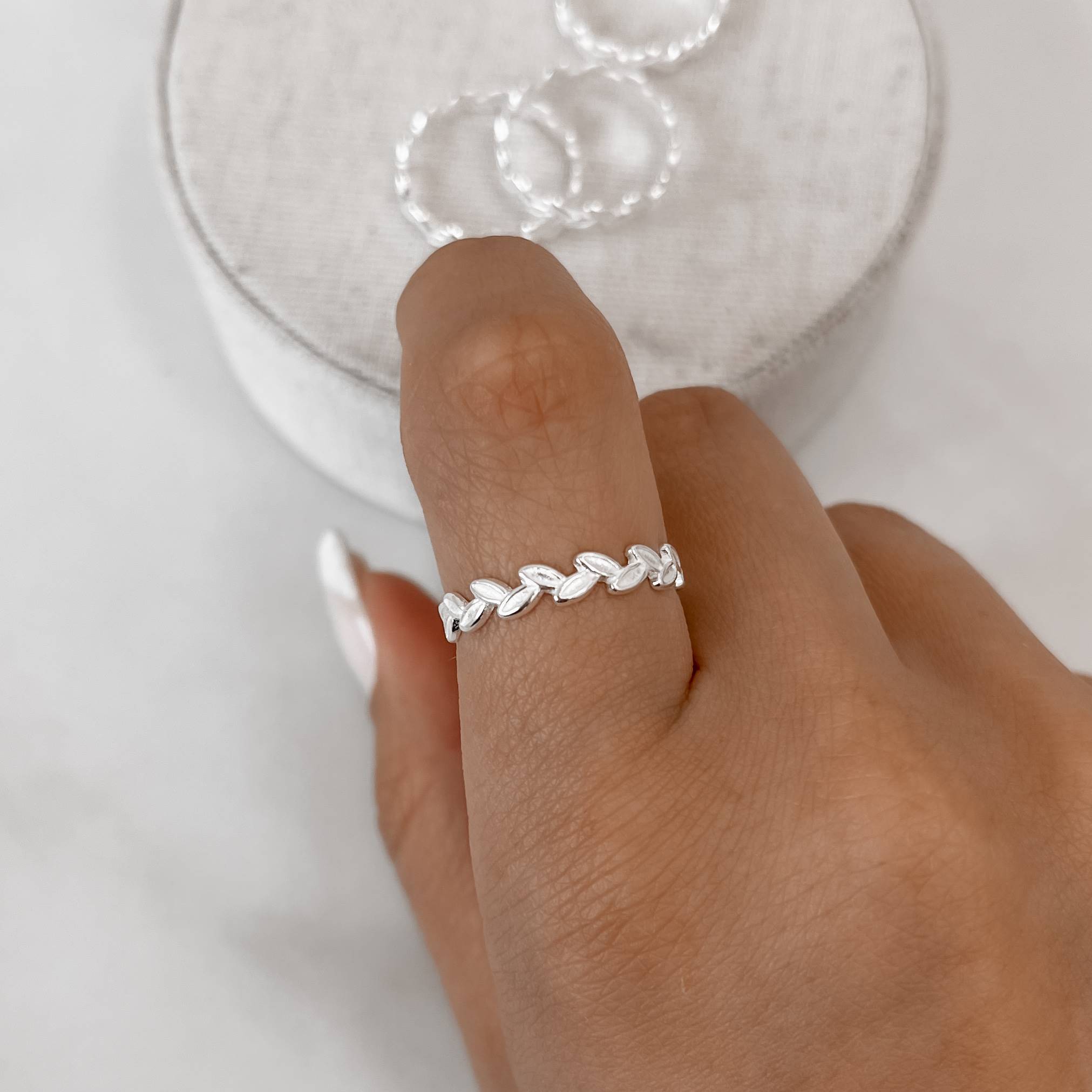 Imagem Secundária Anel folhas