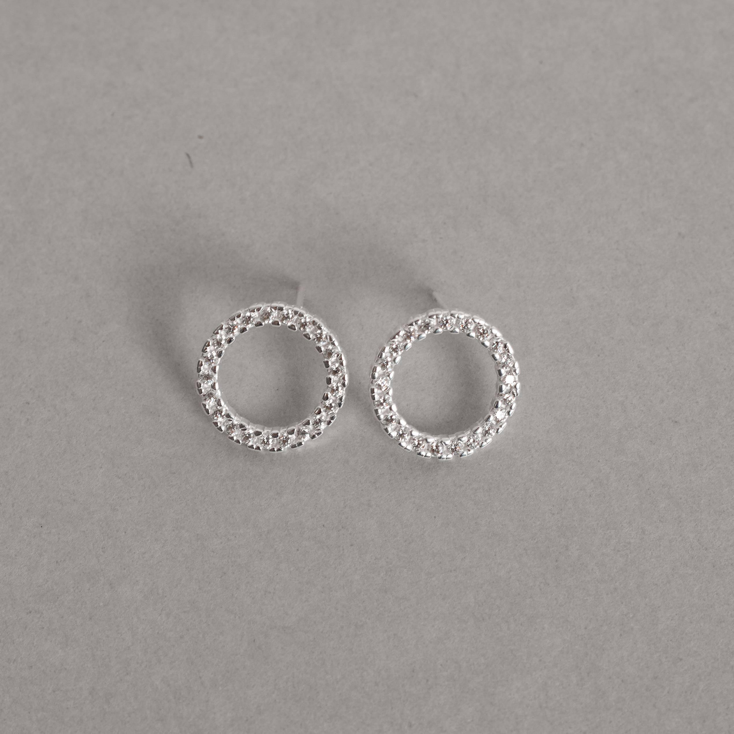 Imagem Secundária Brinco círculo vazado cravejado 14mm