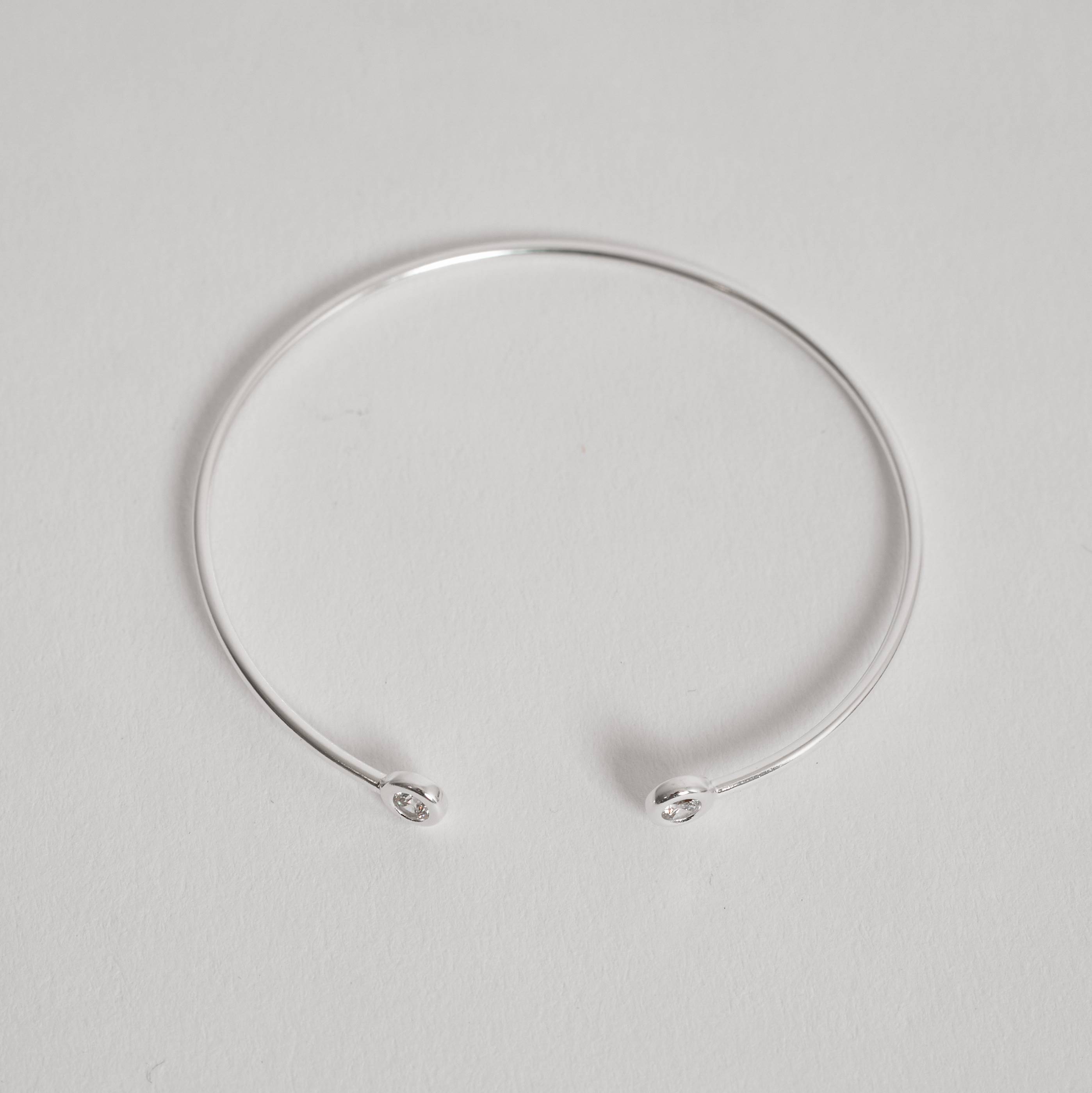 Imagem Secundária Bracelete 2 zircônias redondas embutida regulável