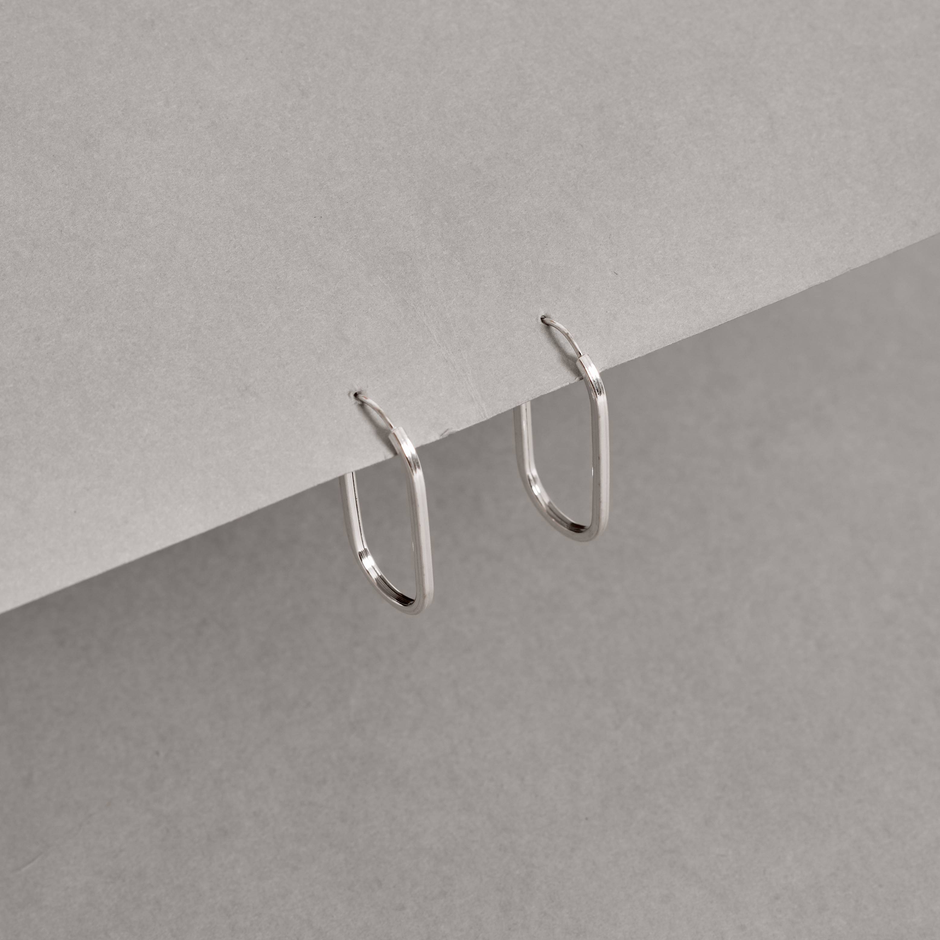 Imagem Secundária Argola oval 29mm fio quadrado