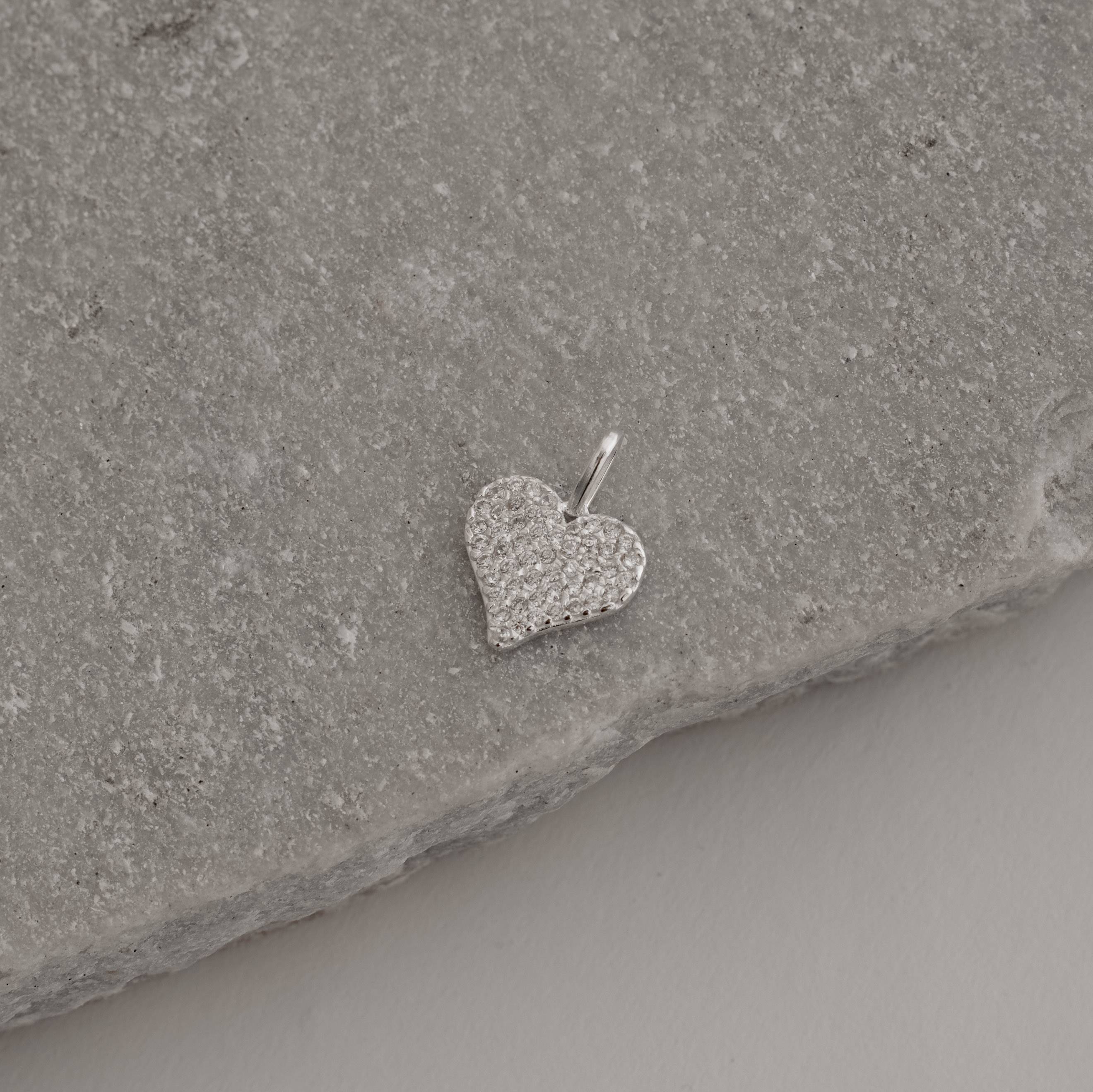 Pingente coração todo cravejado cristal 13mm