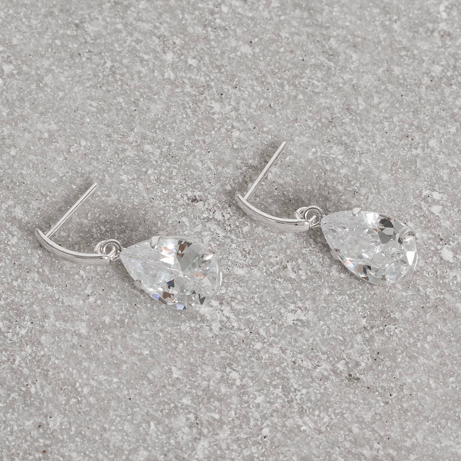 Imagem Secundária Brinco base com zircônia gota cristal 12mm