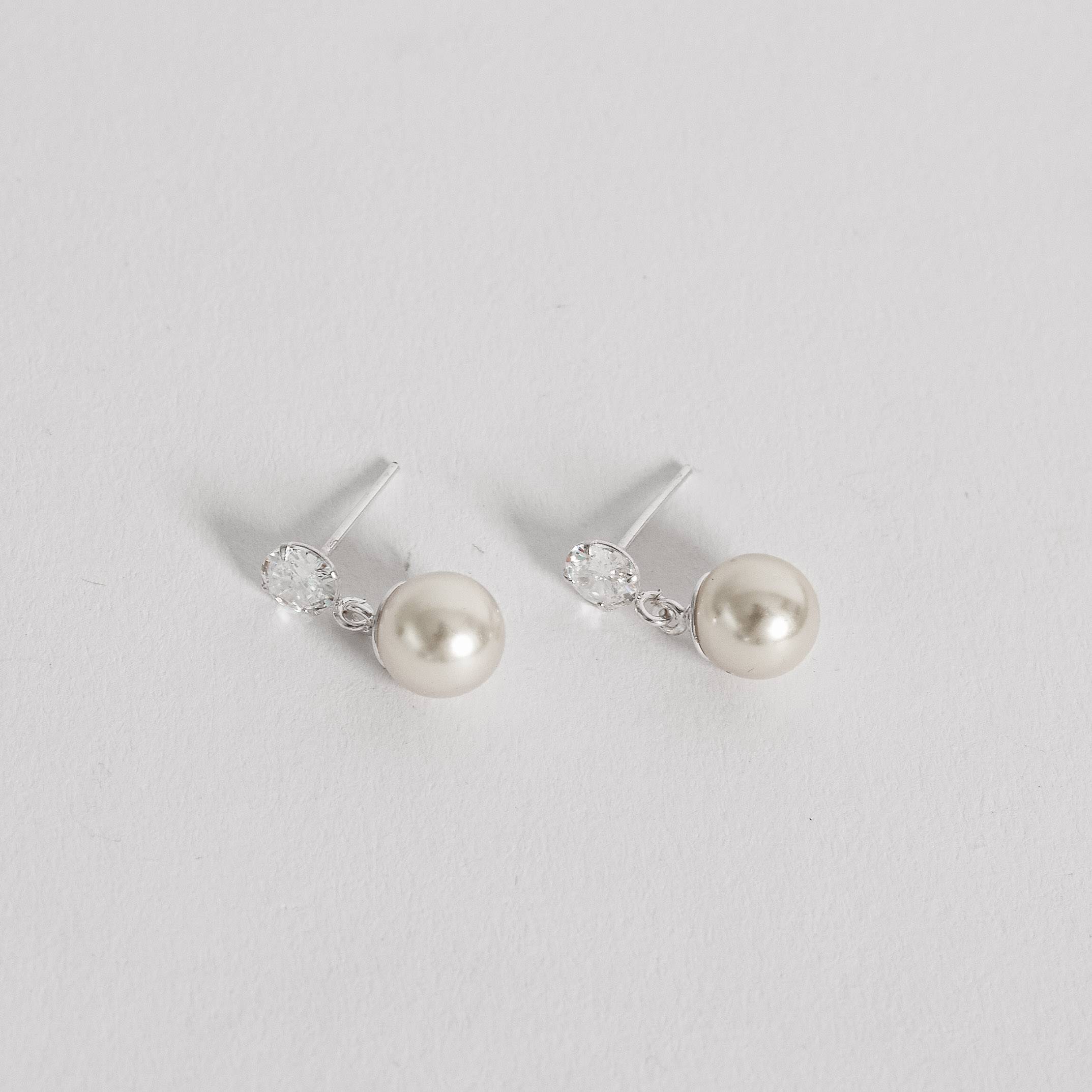 Imagem Brinco zircônia cristal 5mm pingente pérola 8mm