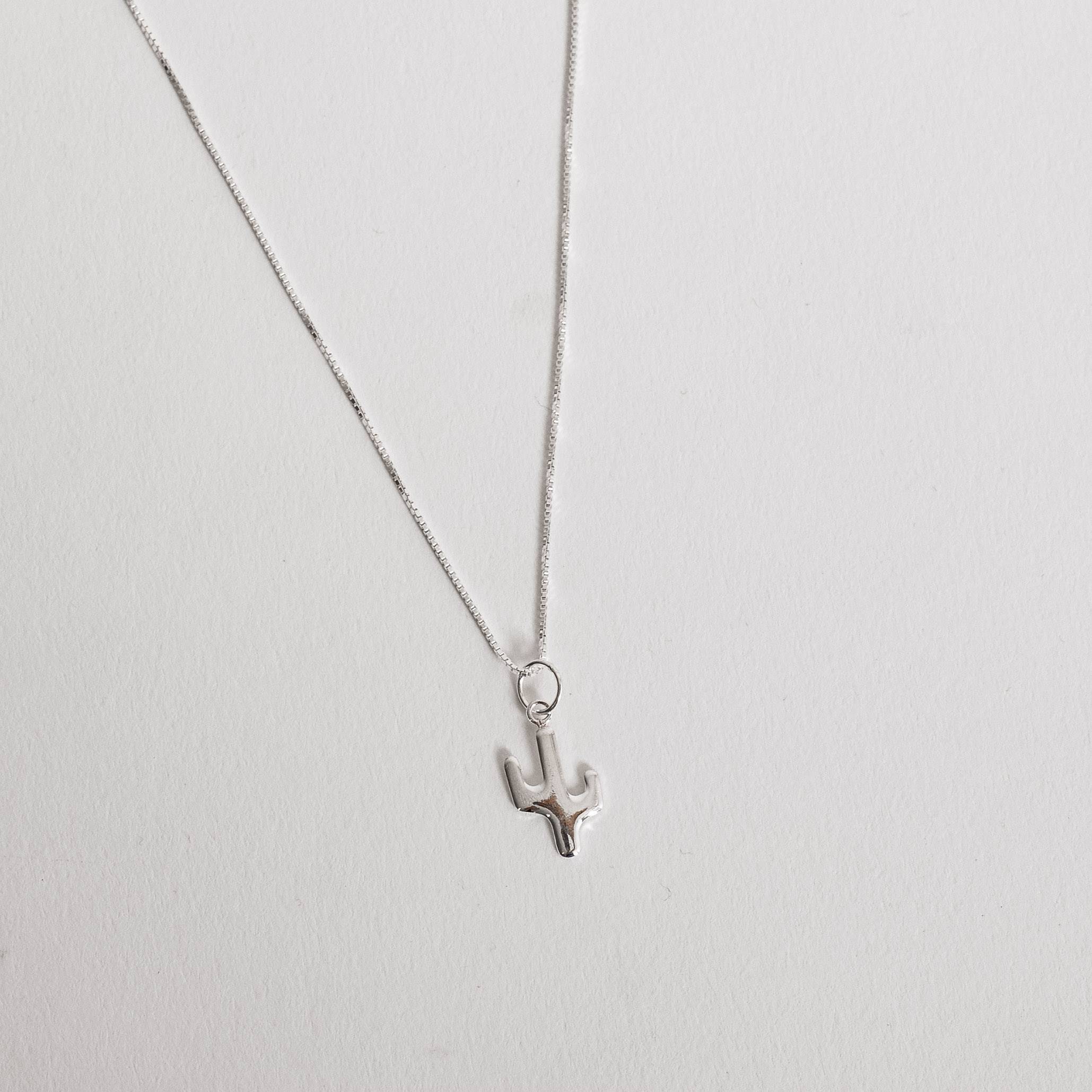 Imagem Secundária Colar pingente cacto 12mm 40cm