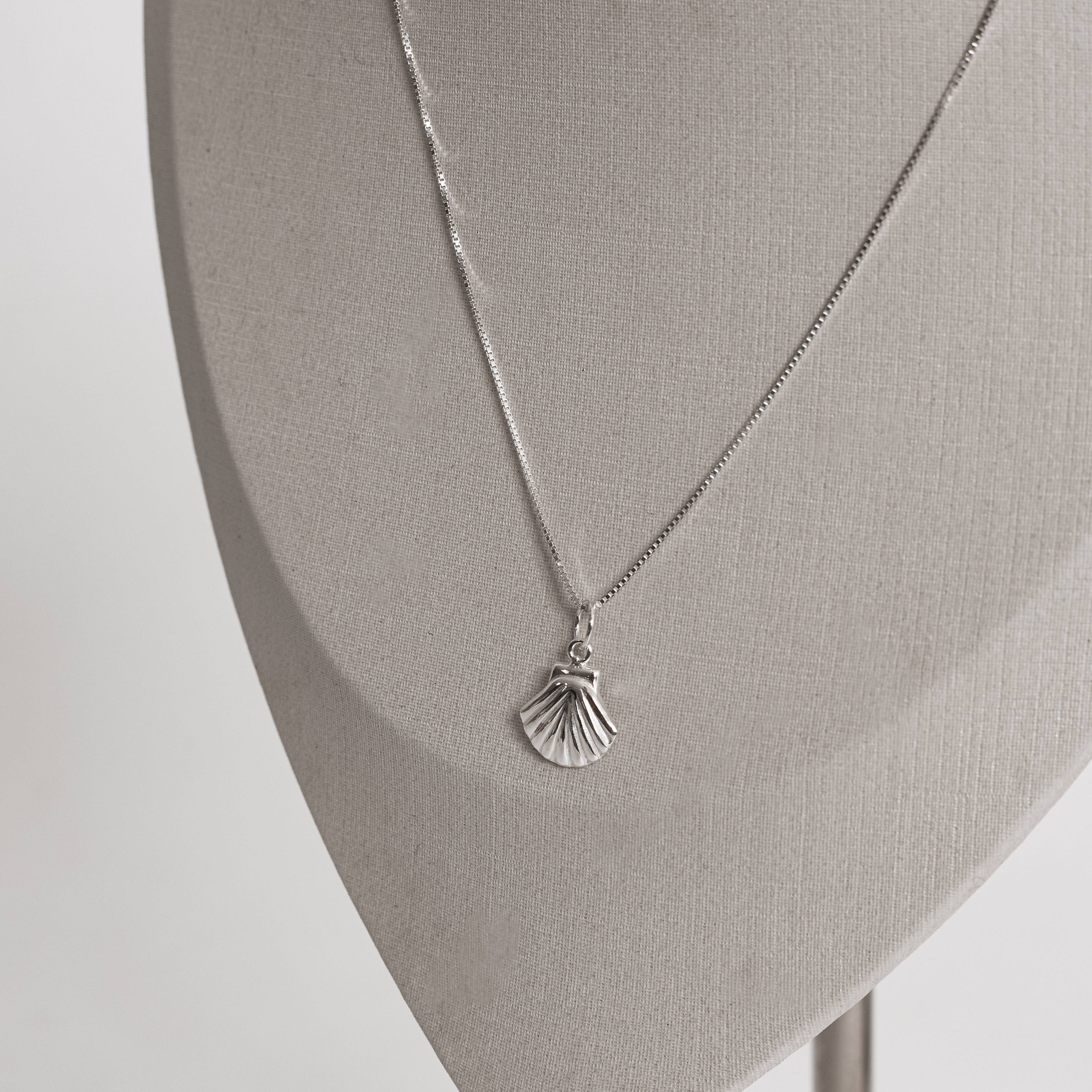 Imagem Secundária Colar pingente concha 11mm 40cm