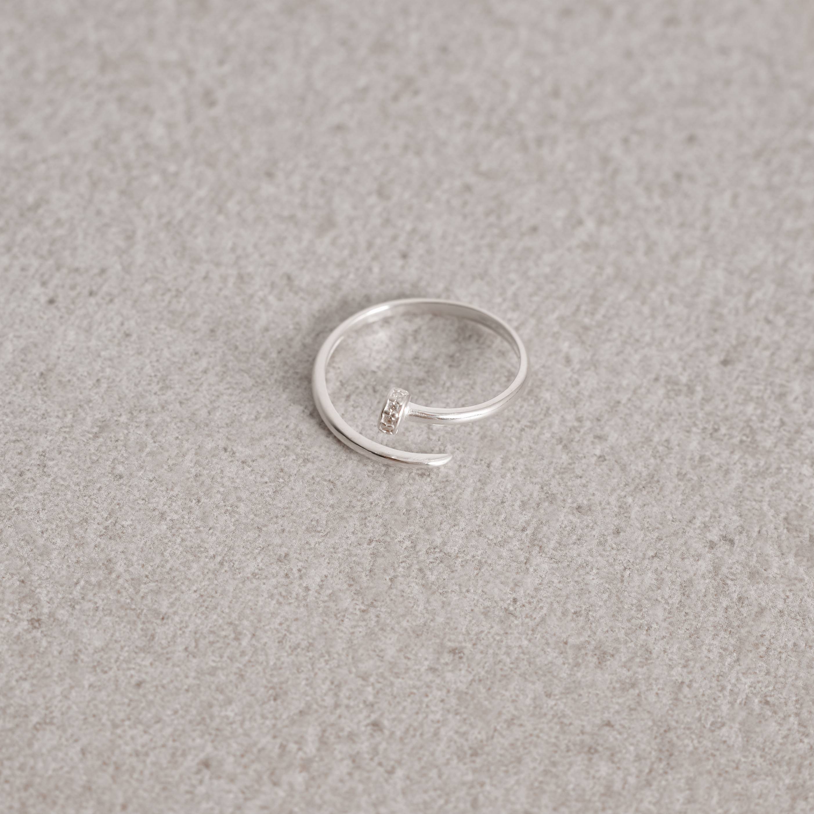 Imagem Secundária Anel prego detalhe cravejado regulável G