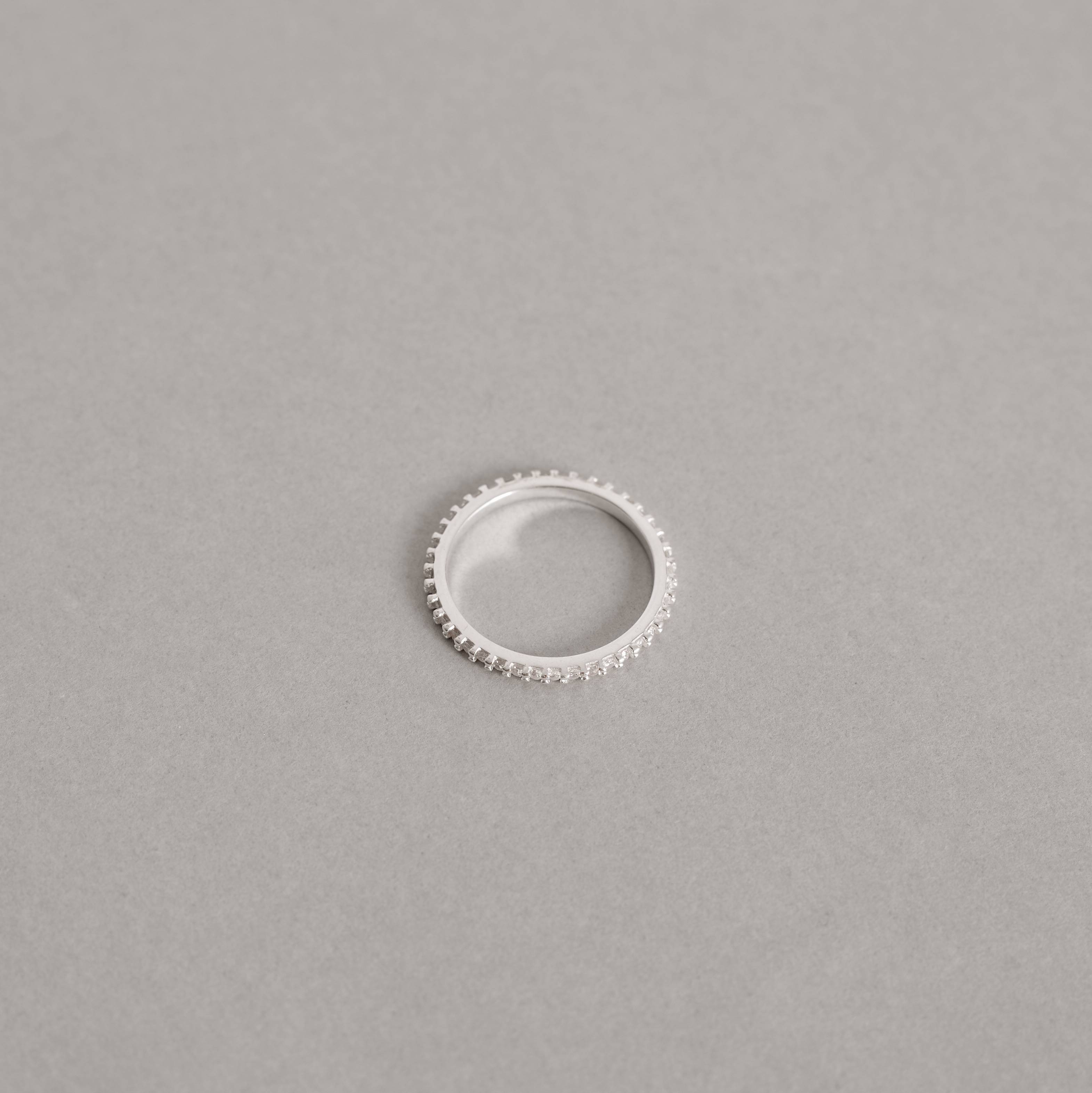 Imagem Secundária Anel aliança cravejada 1.5mm