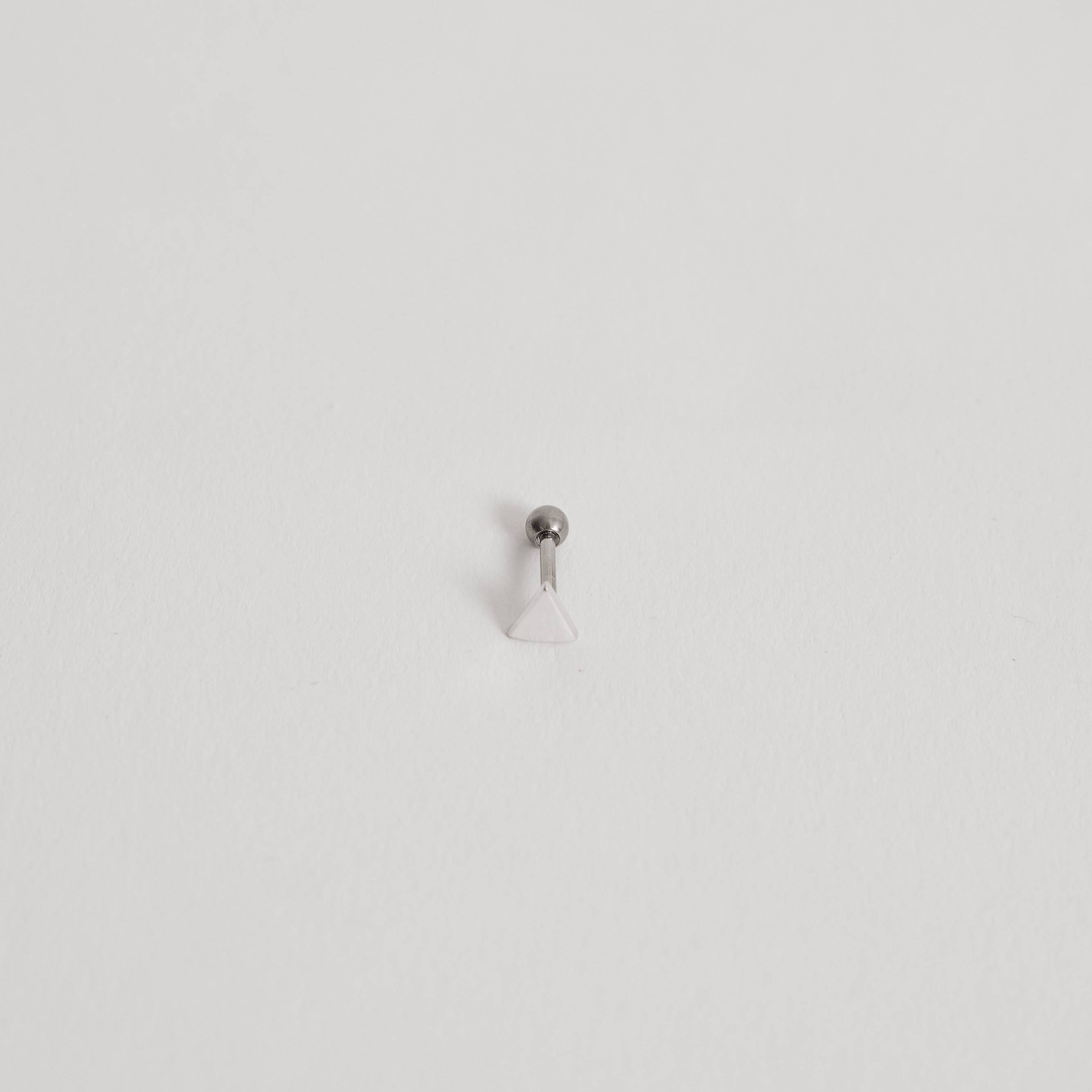 Imagem Secundária Piercing haste triângulo isósceles 5mm