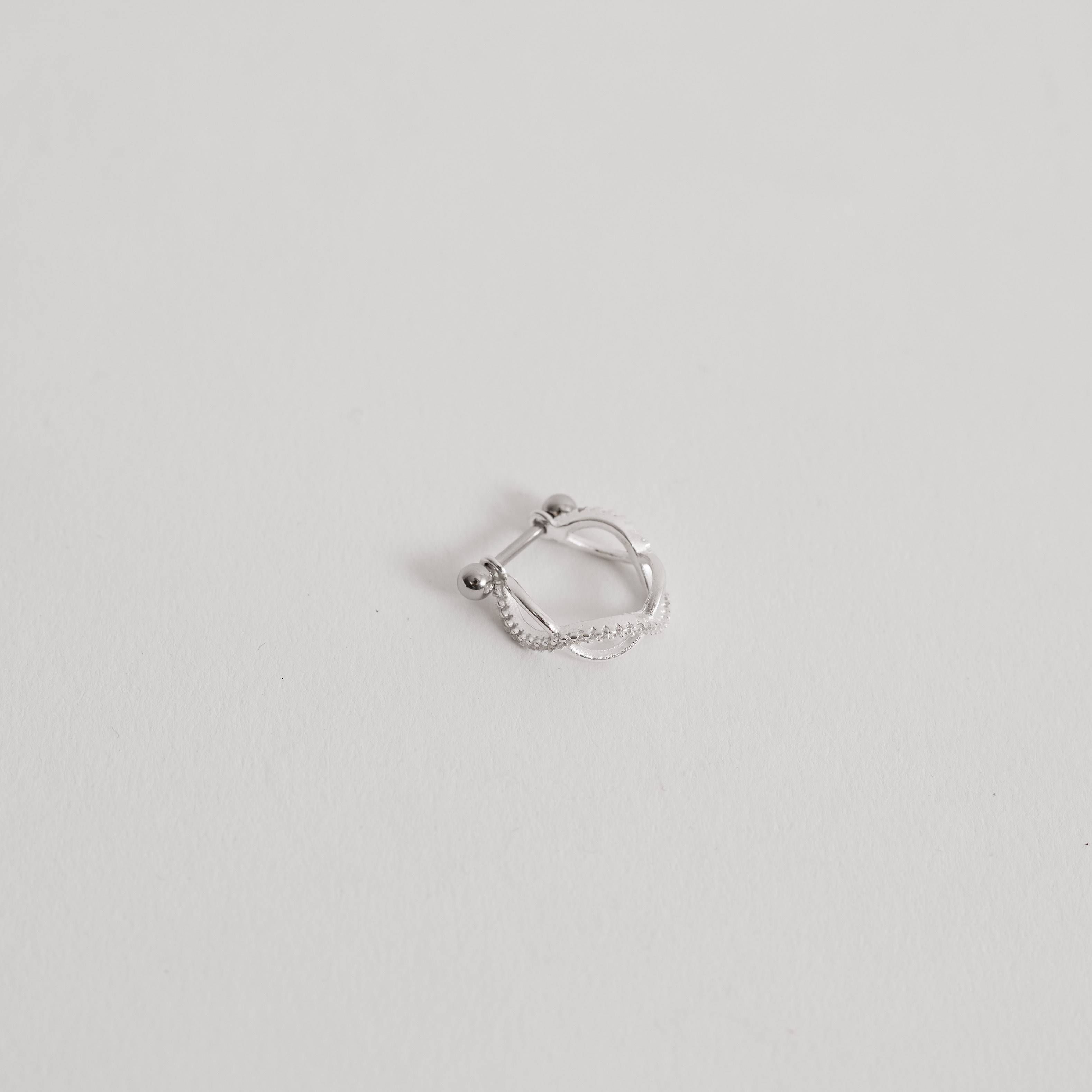 Piercing conch infinito cravejado 13mm haste