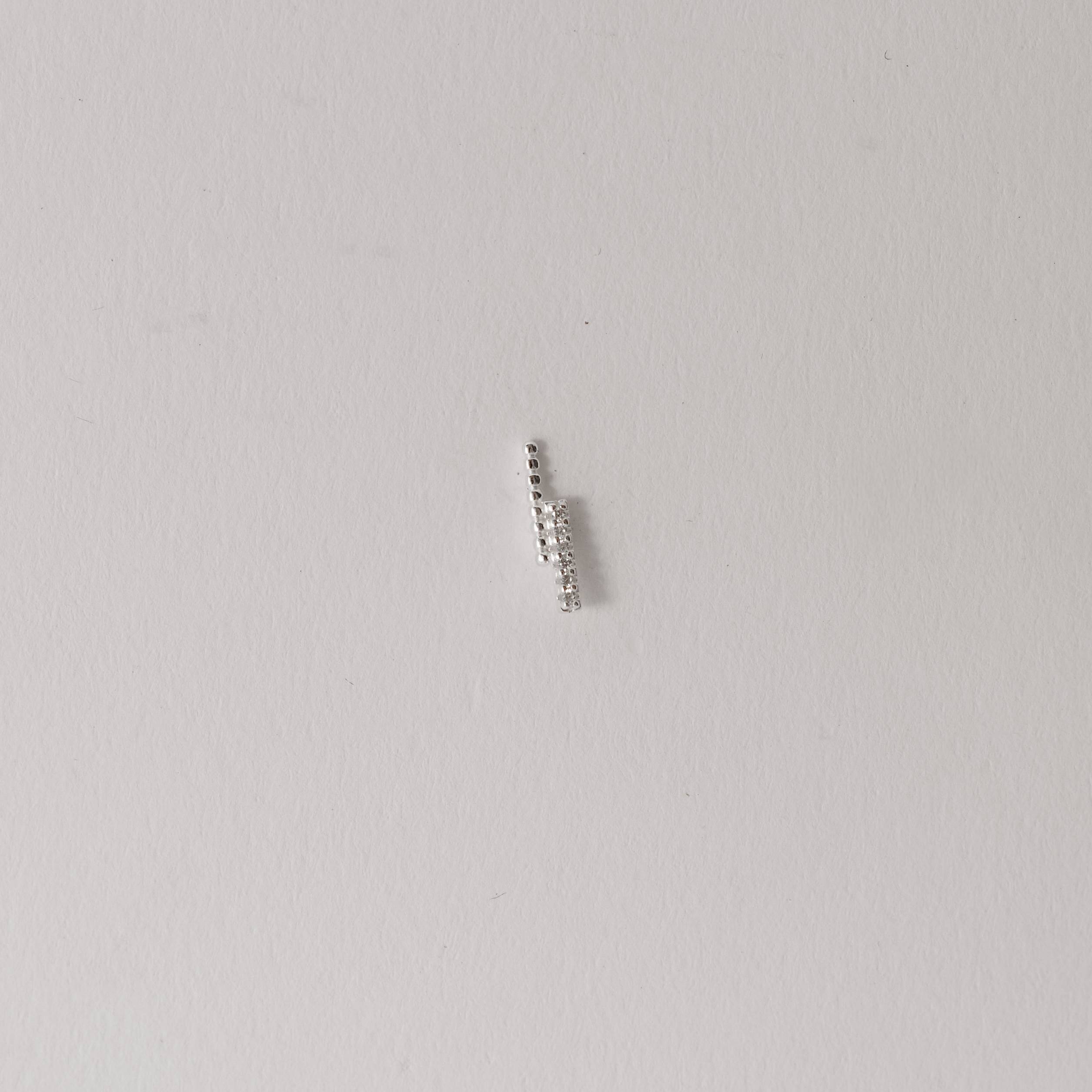 Piercing haste palitos fio bolinha e cravejado 11mm orelha esquerda