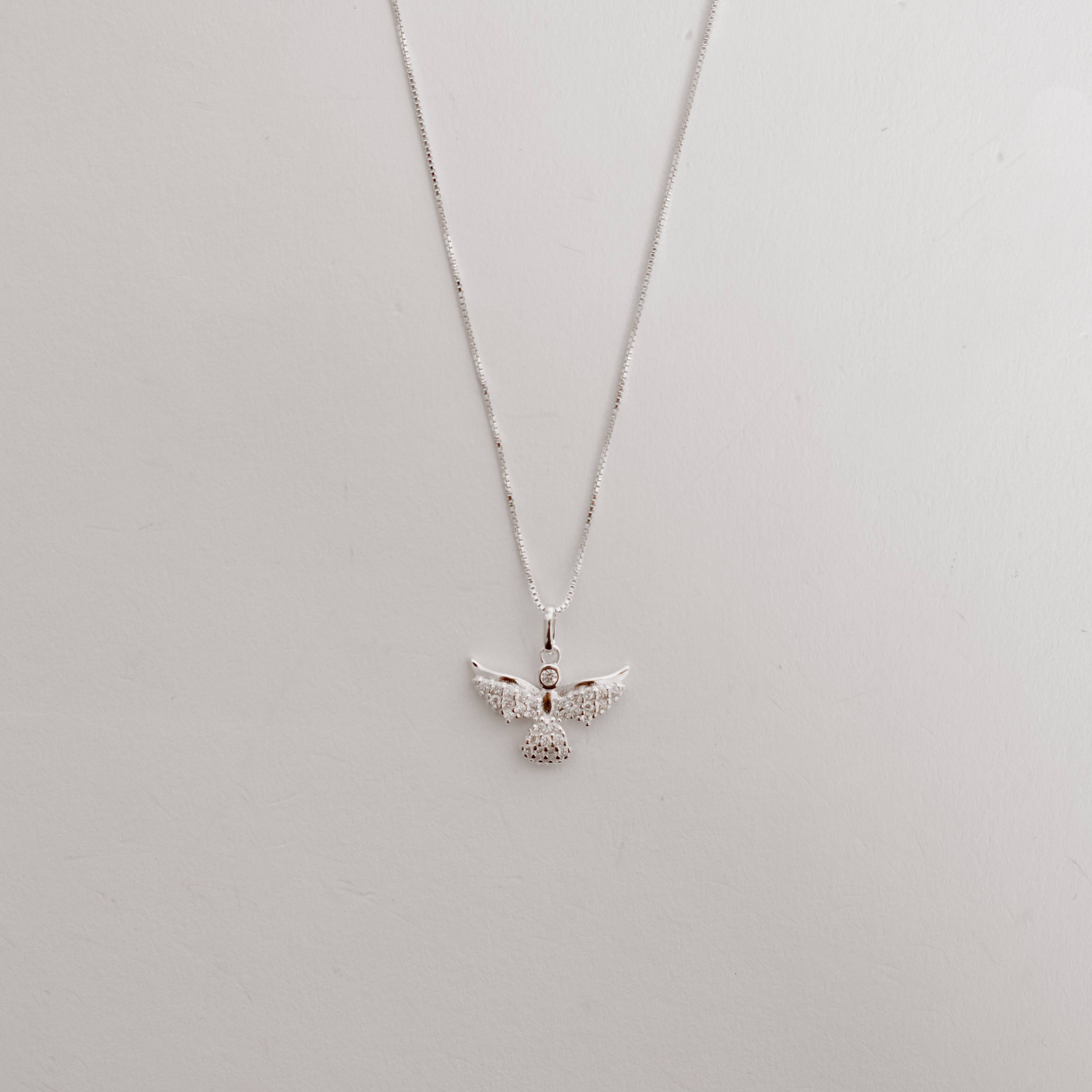 Colar pingente Espírito Santo cravejado 19mm 45cm