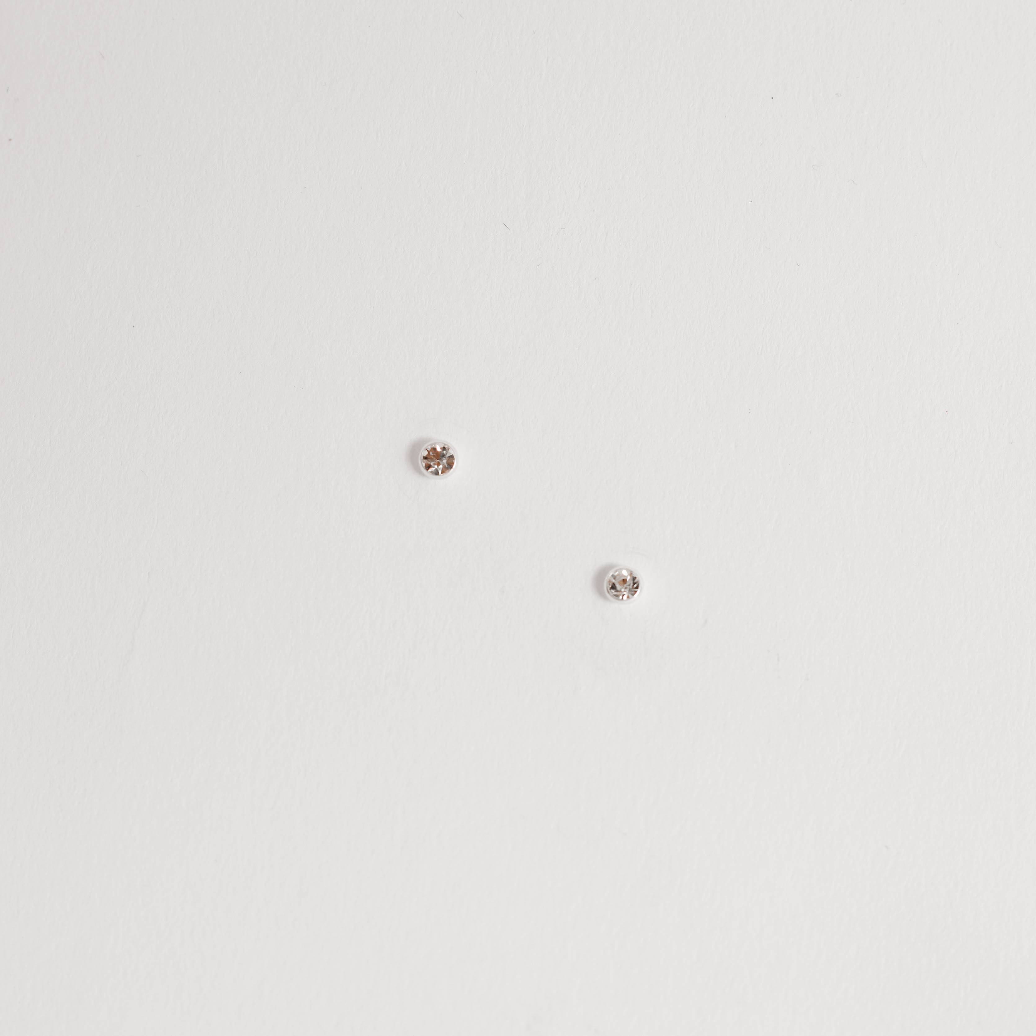 Imagem Secundária Brinco infantil zircônia 3mm cristal tarraxa baby - CI