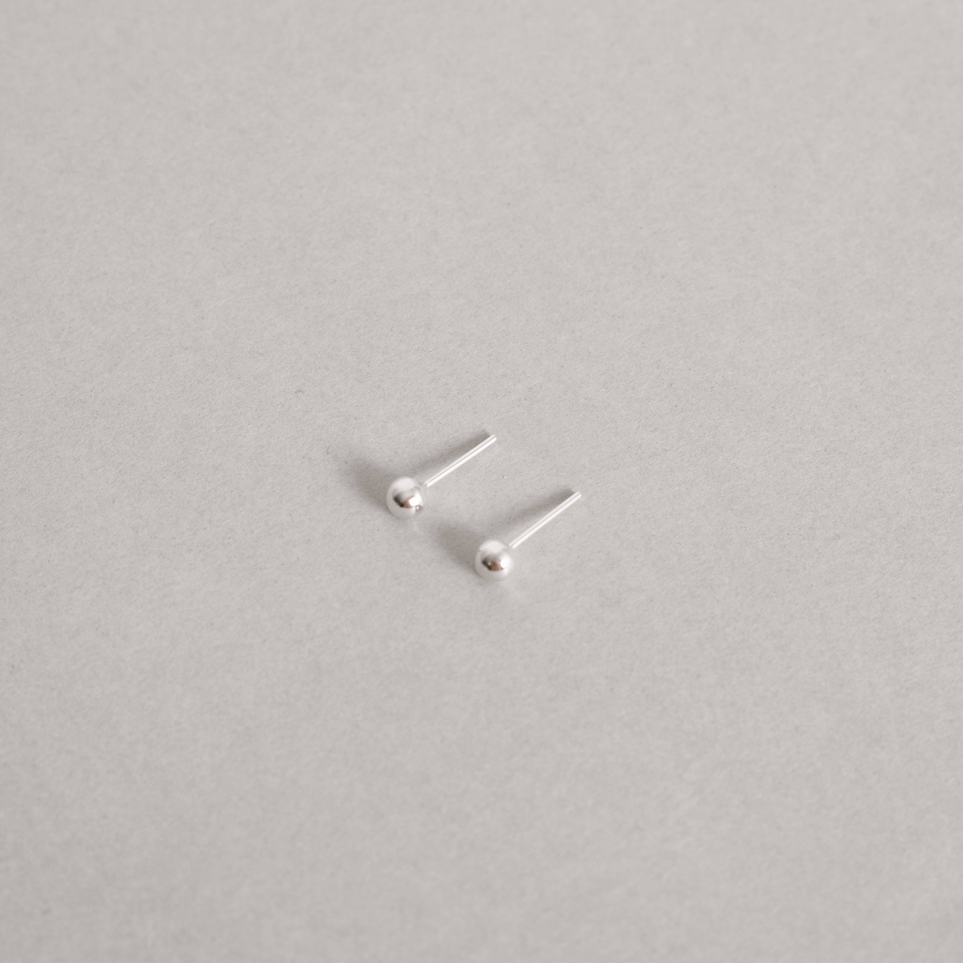 Imagem Brinco bola 4mm