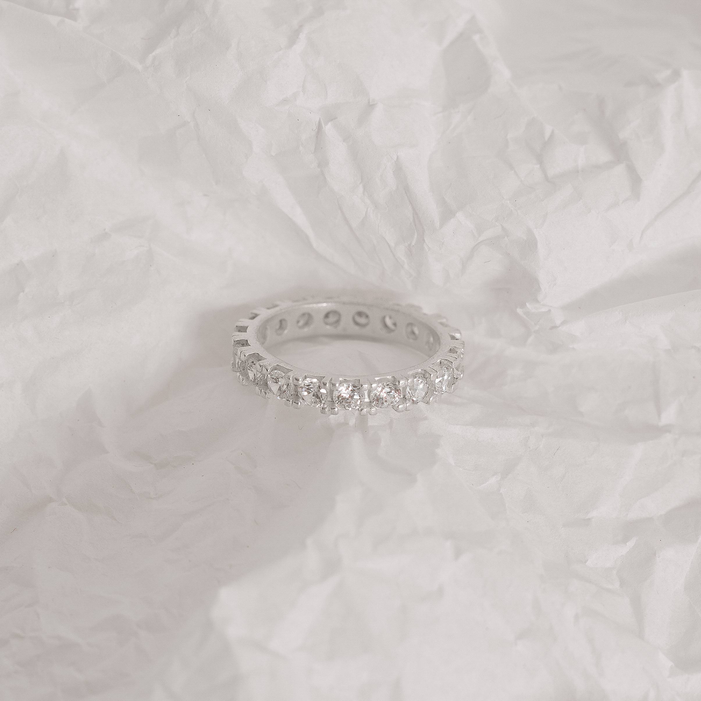 Imagem Anel aliança toda cravejada