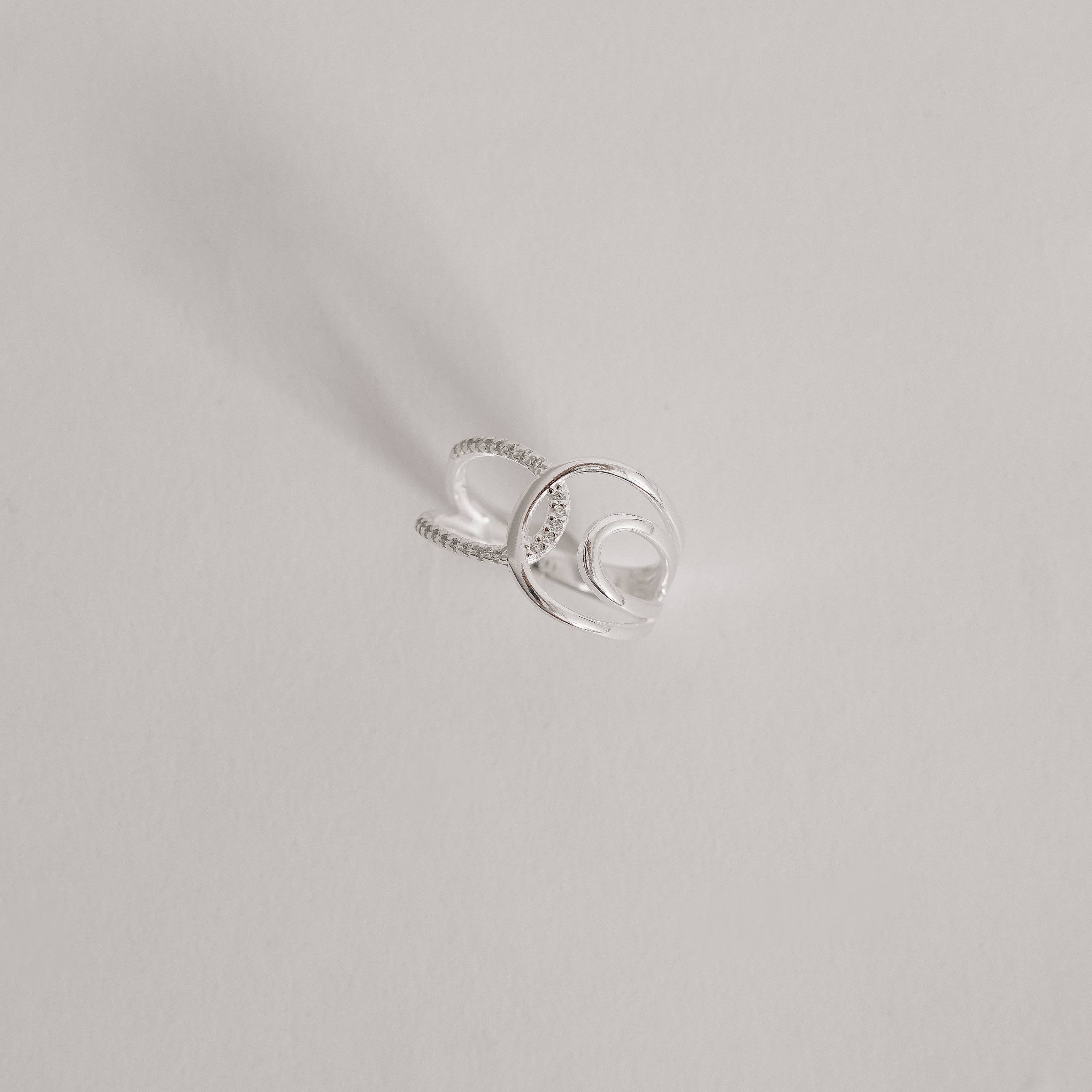 Imagem Secundária Anel largo elos detalhe cravejado