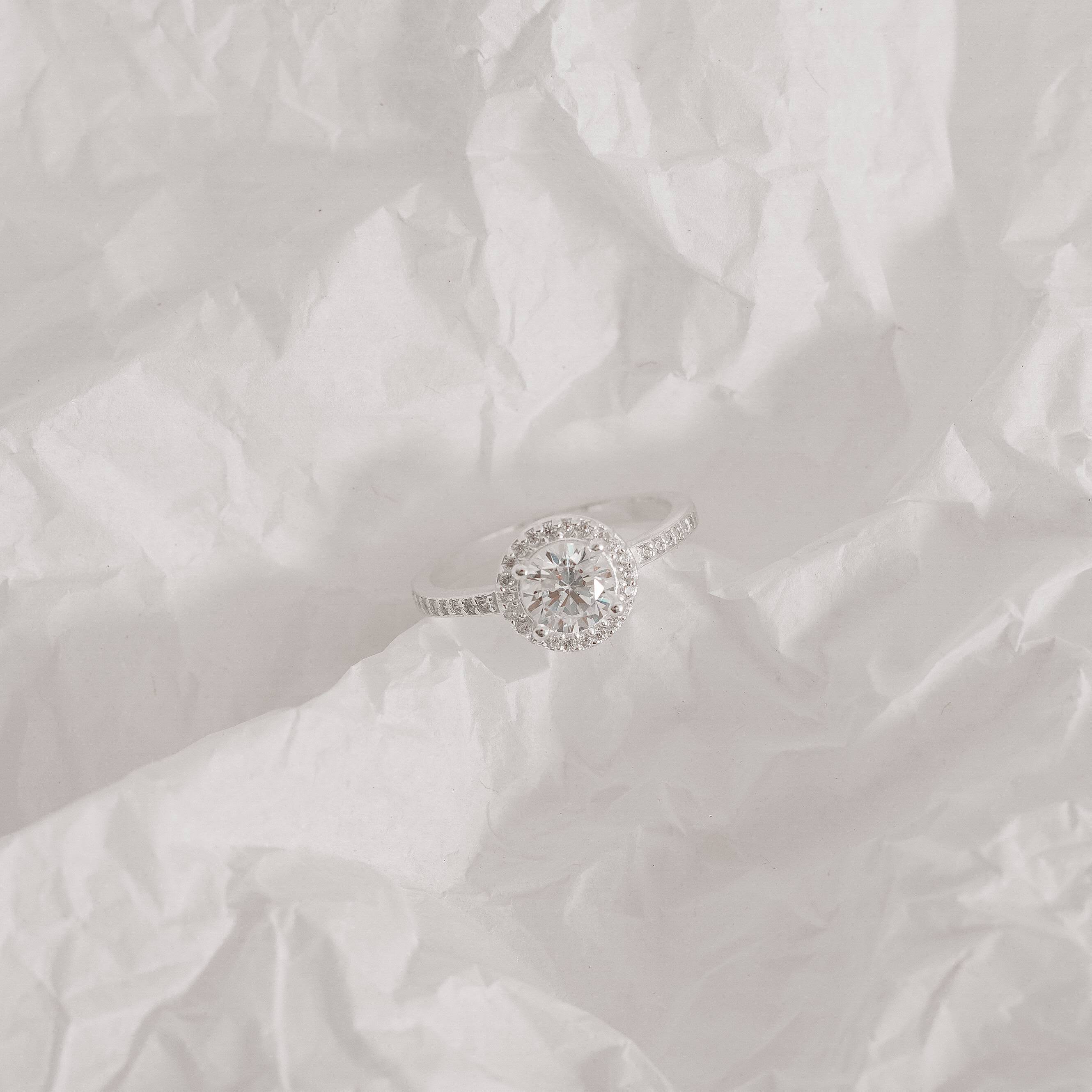 Imagem Secundária Anel zircônia redonda 6mm com cravejado cristal