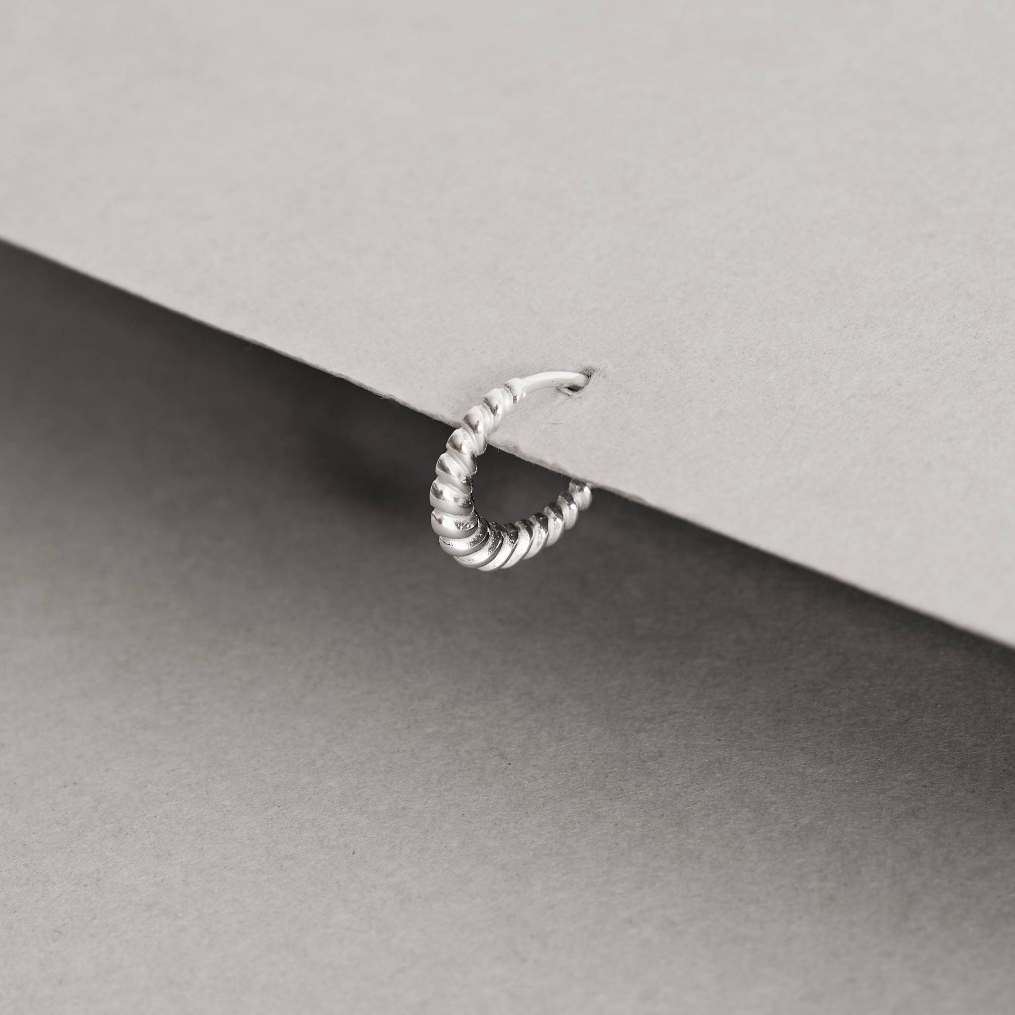 Imagem Piercing argola detalhe torcido 12mm