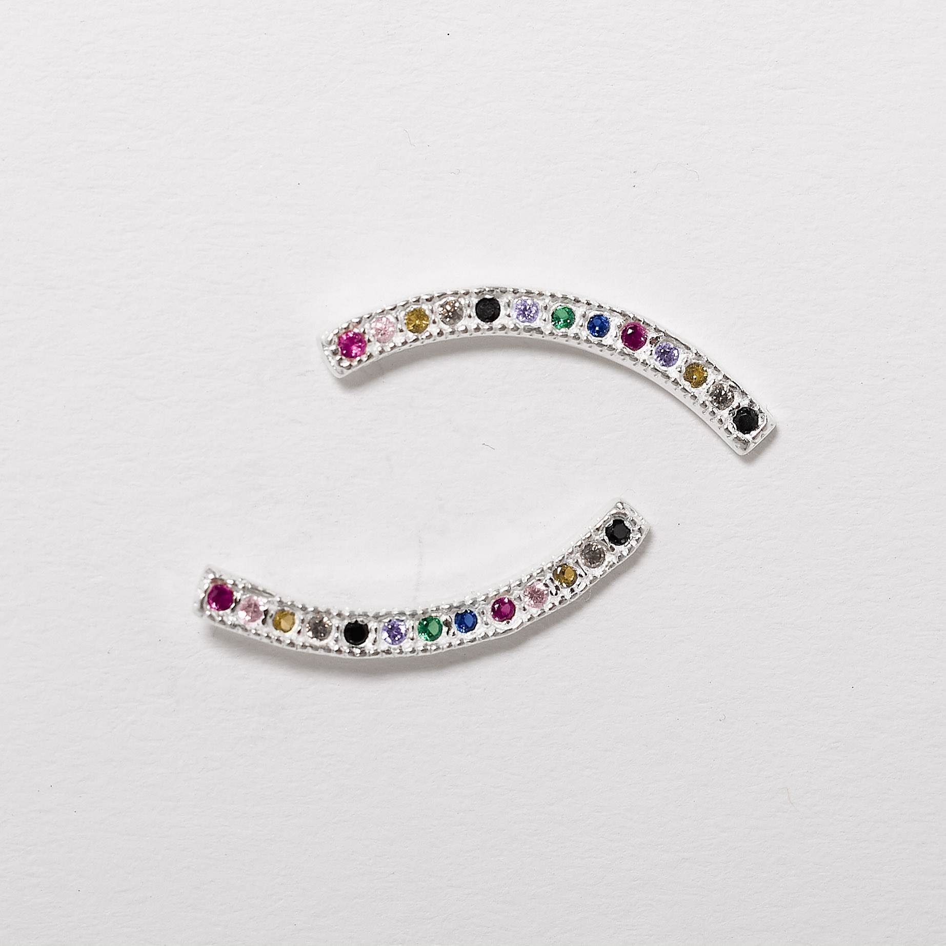 Brinco ear cuff cravejado colorido