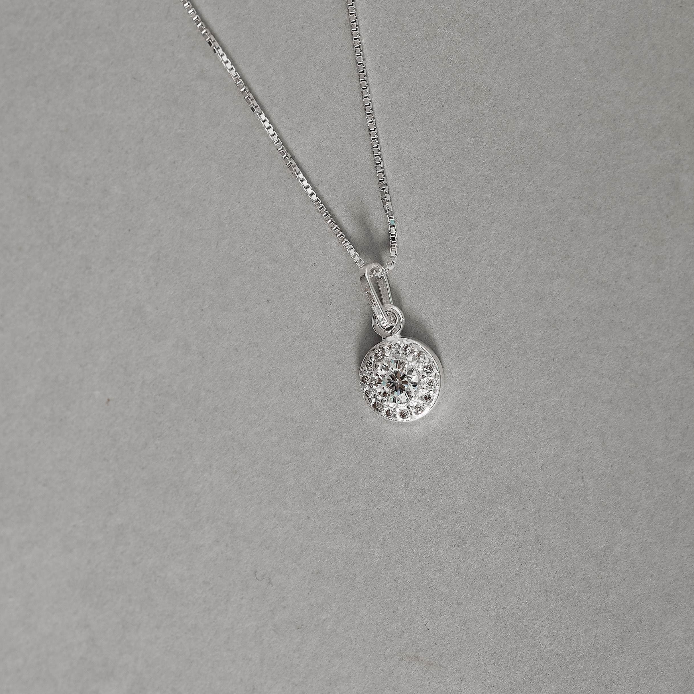 Imagem Secundária Colar pingente círculo cravejado 8mm 45cm