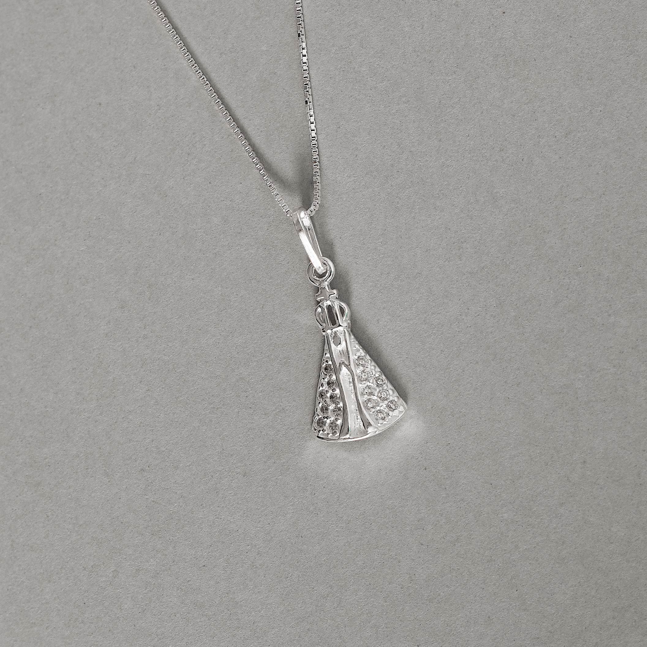 Colar pingente Nsa. Sra. Aparecida com cravejado 17mm 45cm