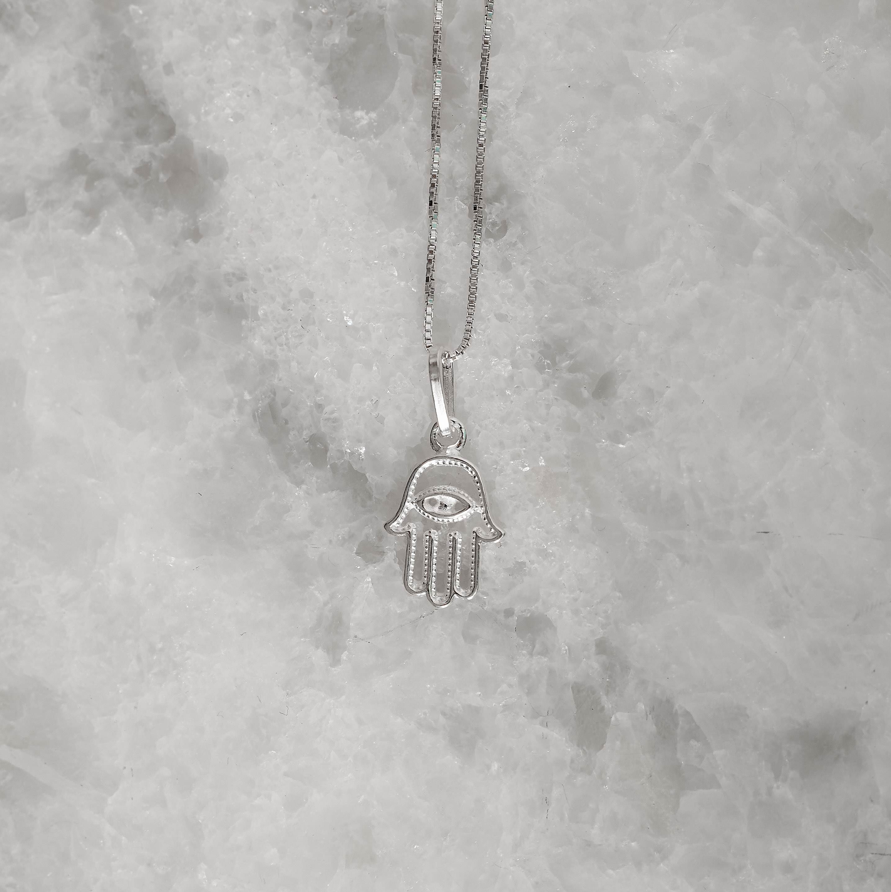 Imagem Secundária Colar pingente mão 12mm 40cm