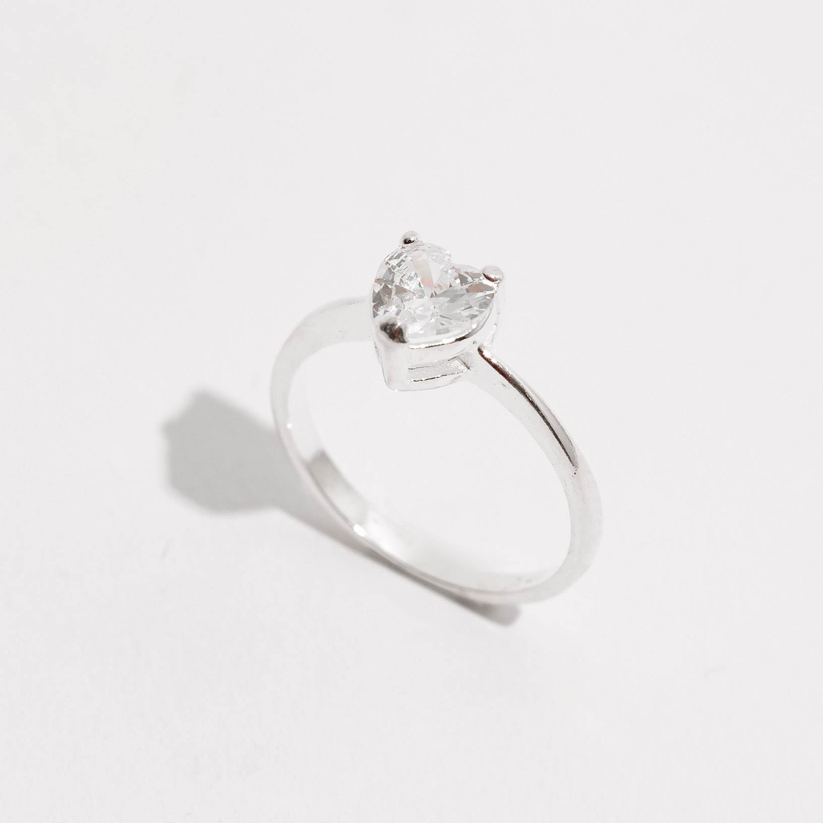 Anel zircônia coração