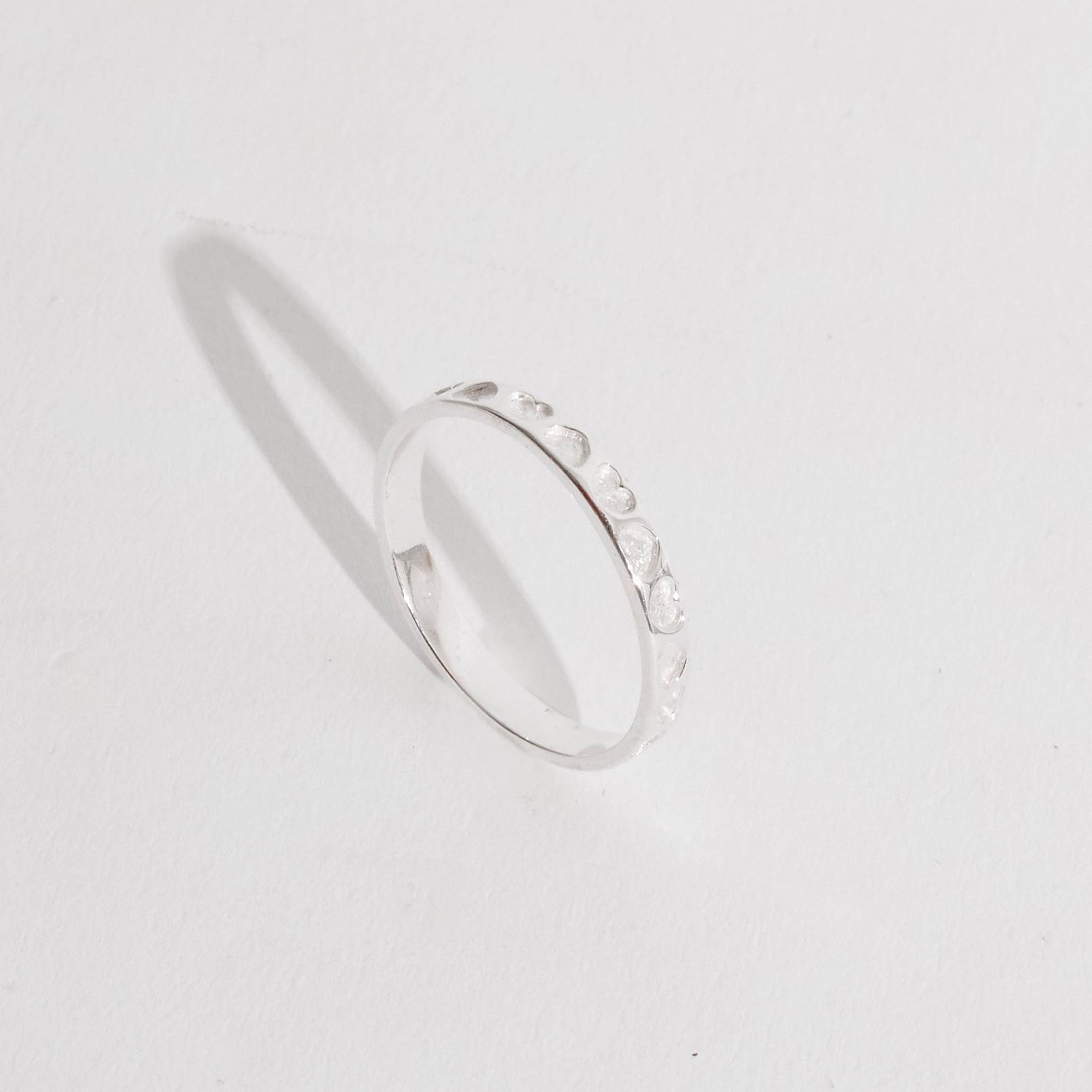 Anel aliança com corações