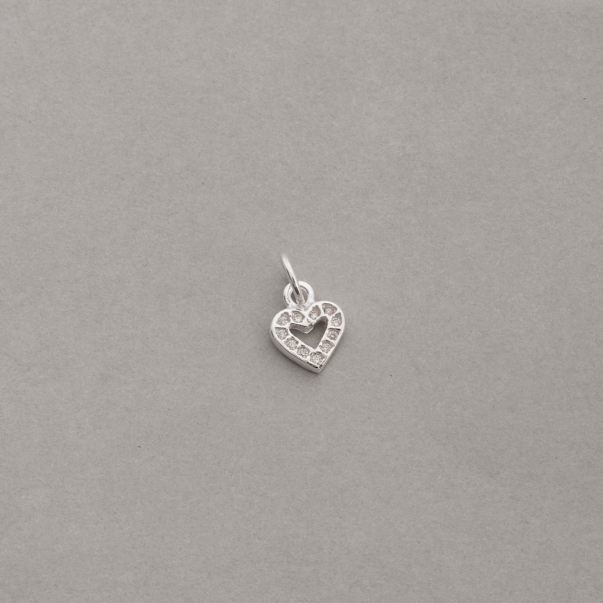 Pingente coração vazado cravejado 8mm