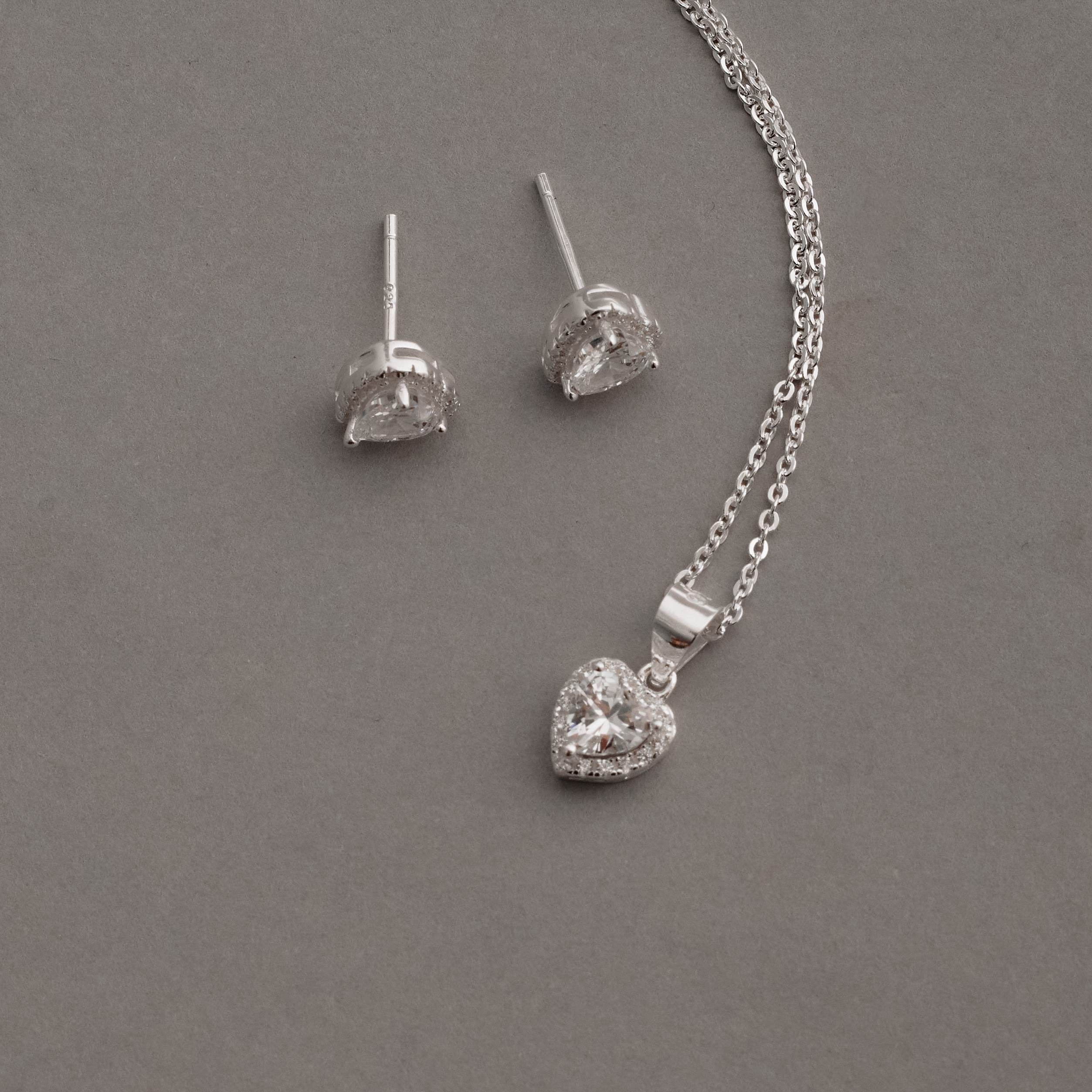 Imagem Conjunto brinco e colar zircônia coração com cravejado 7mm corrente cadeadinho 40cm