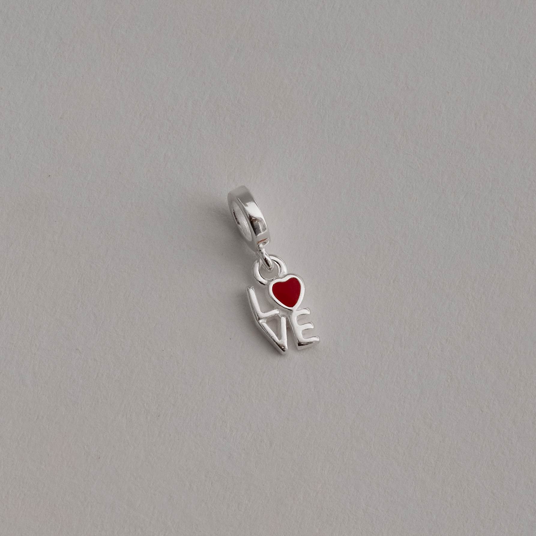 Berloque pingente escrito love resina 8mm