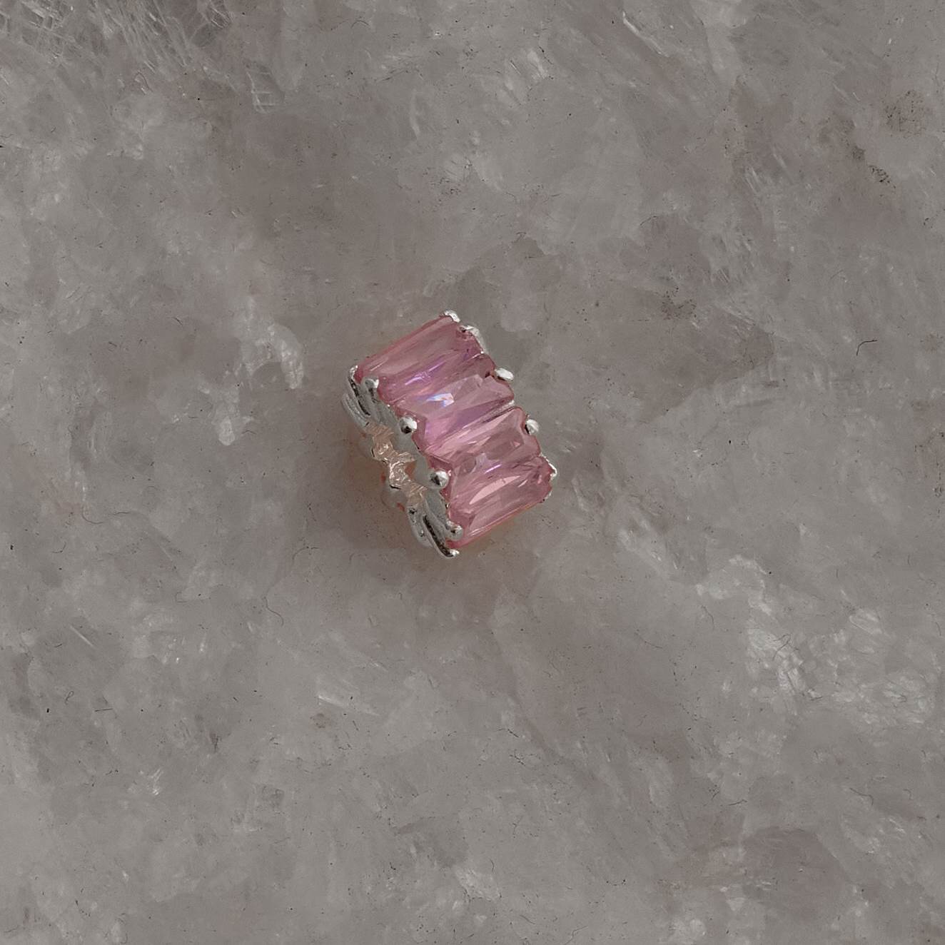 Berloque separador zircônias retangulares rosa 9mm